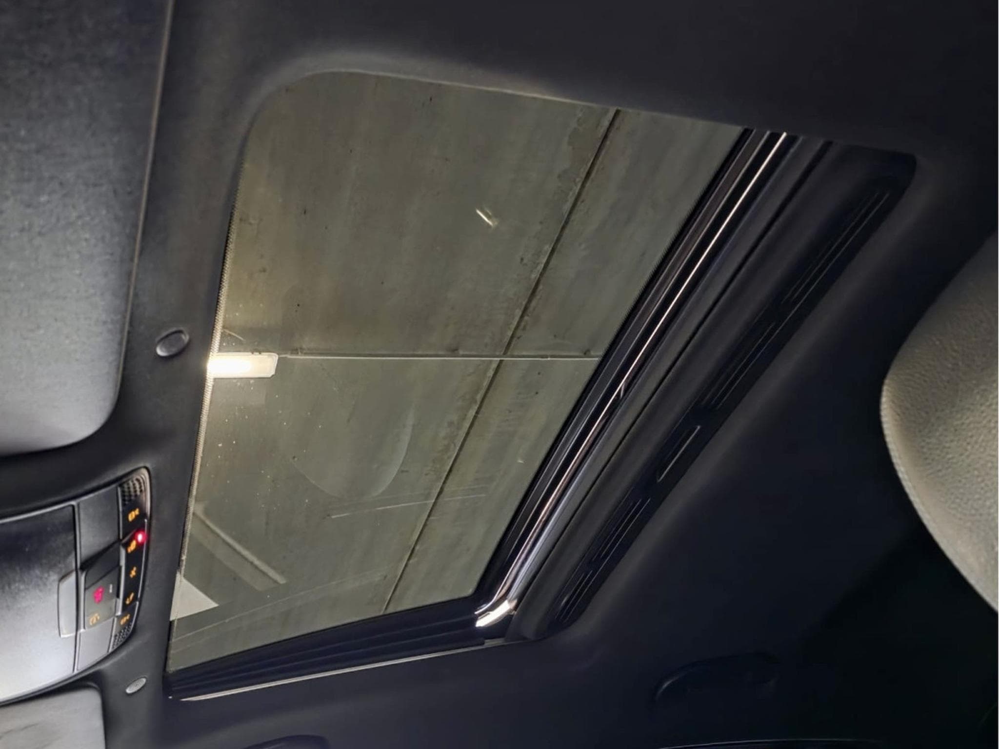 Mercedes GLC 200 COUPE AMG LINE BURMESTER PANO CUIR NAVI 1 HAND (2020) - Foto 5