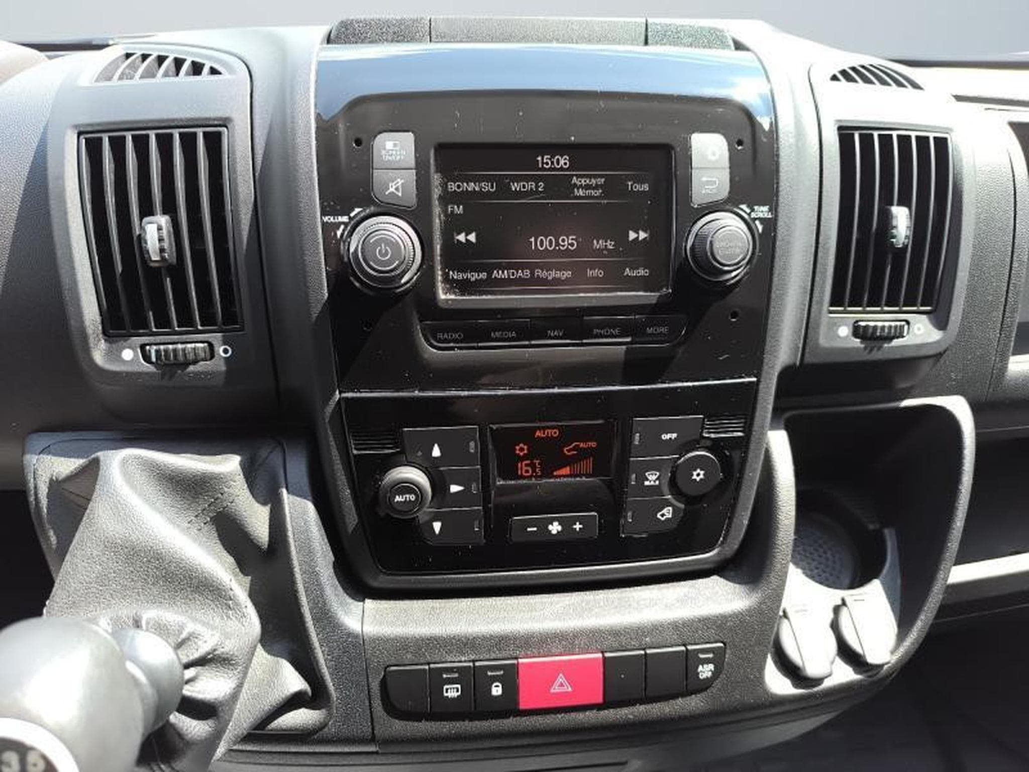 Opel Movano 2.2D L4H3 (2024) - Photo 17