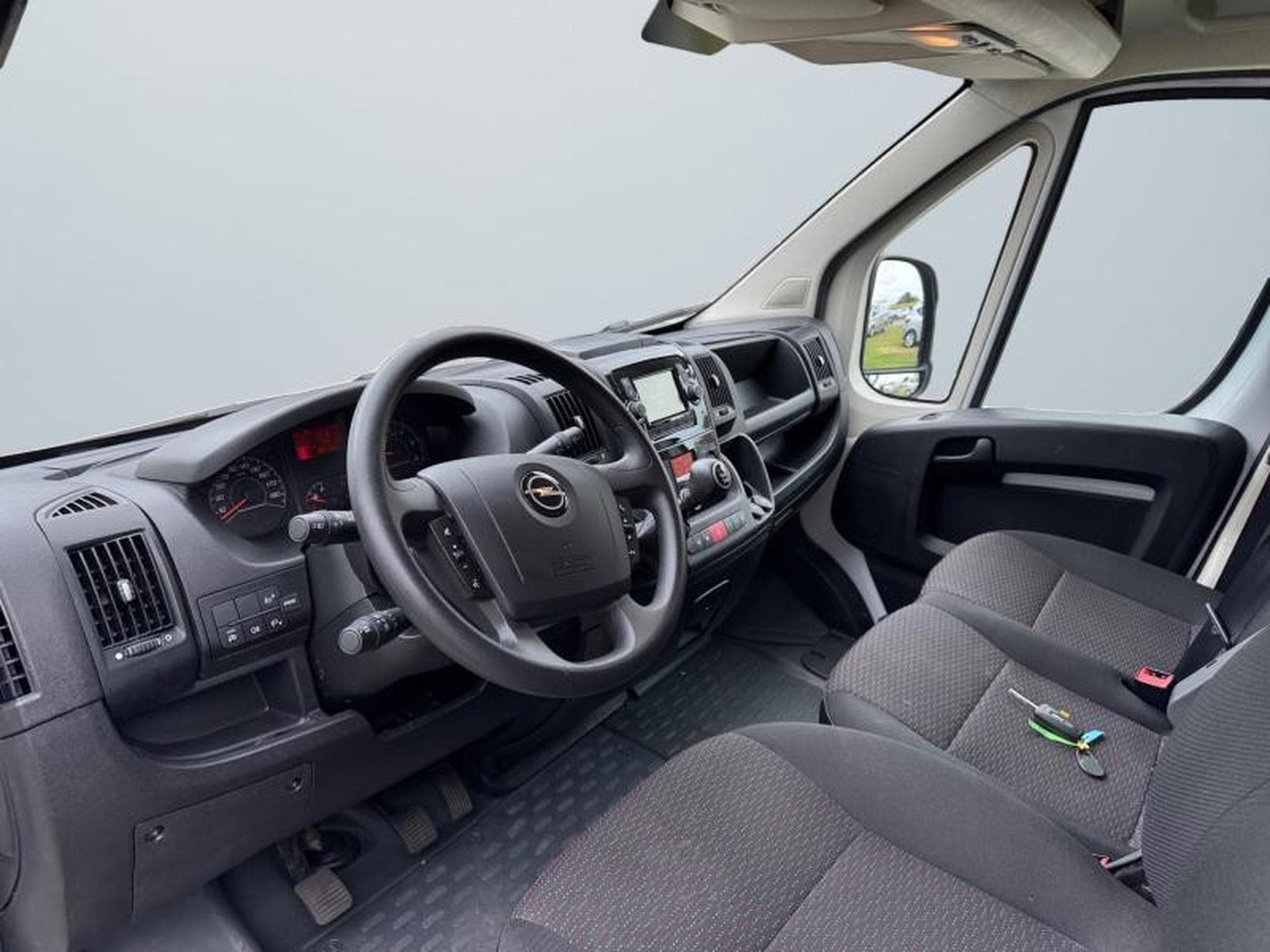 Opel Movano 2.2D L4H3 (2024) - Photo 18