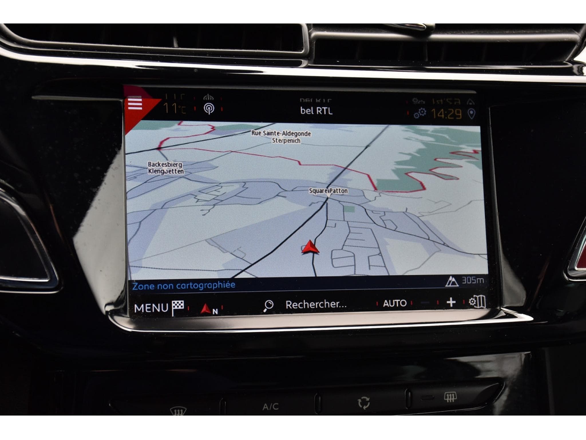 DS Automobiles DS3 1.2 PureTech So Chic Auto. CUIR GPS REGUL CAM 1° MAIN (2019) - Foto 10