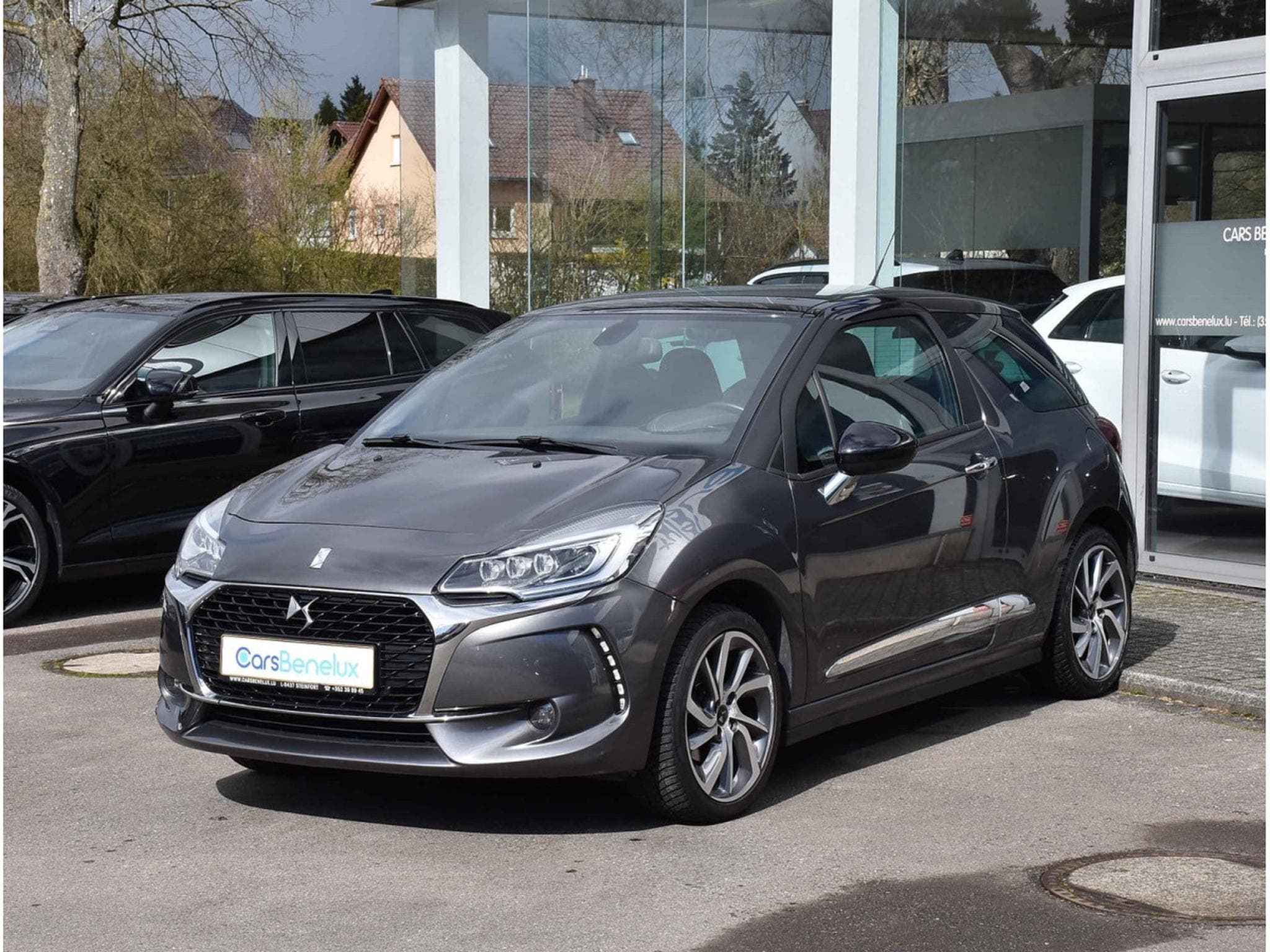 DS Automobiles DS3 1.2 PureTech So Chic Auto. CUIR GPS REGUL CAM 1° MAIN (2019) - Foto 2