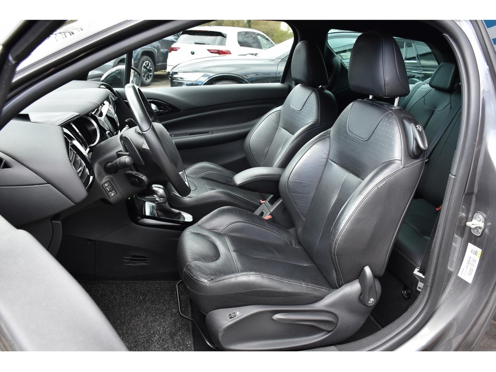 DS Automobiles DS3 1.2 PureTech So Chic Auto. CUIR GPS REGUL CAM 1° MAIN (2019) - Foto 6