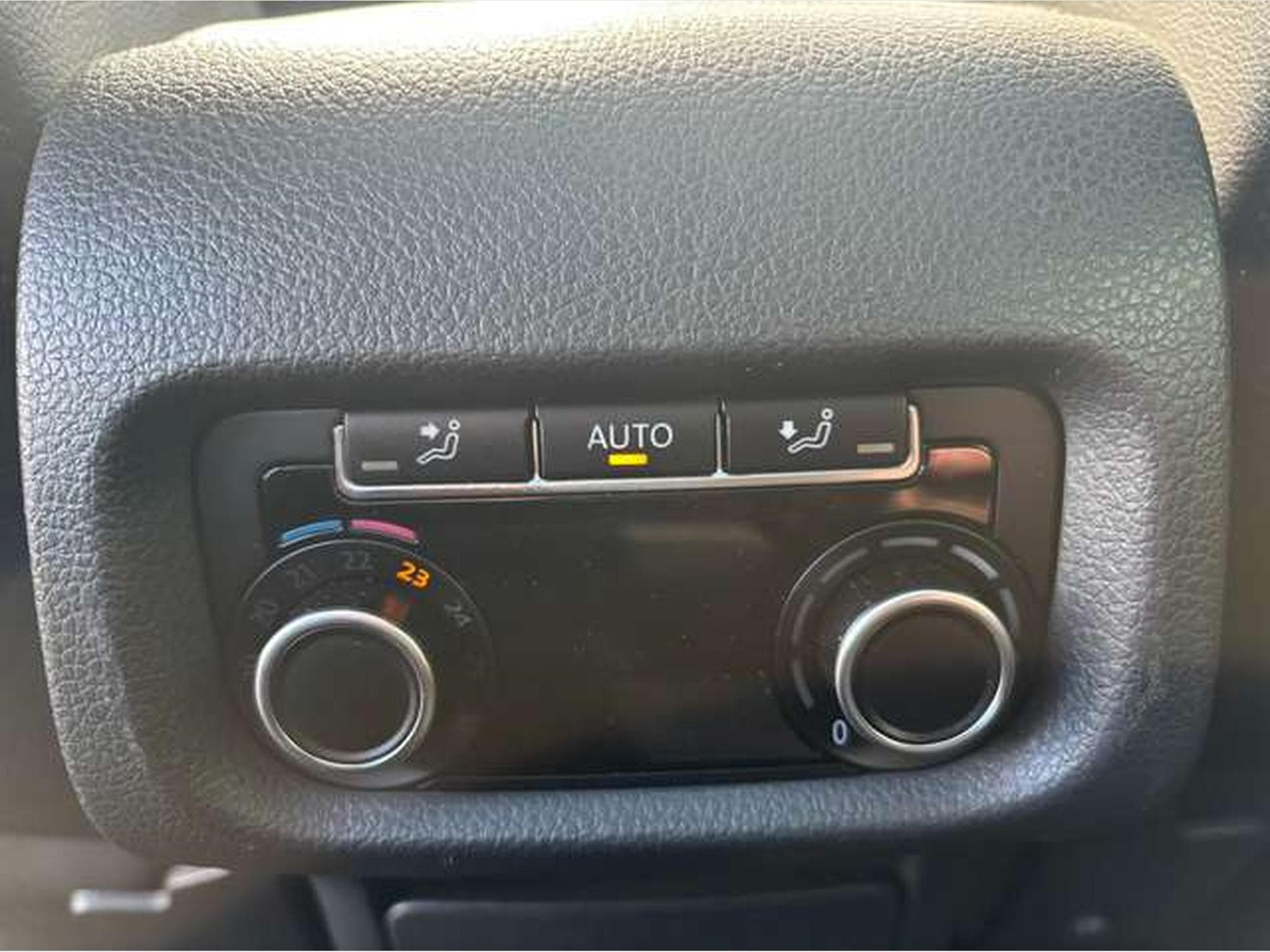 VW Sharan Sharan 2.0 TDI 4Motion - Vente Privé (2015) - Photo 19