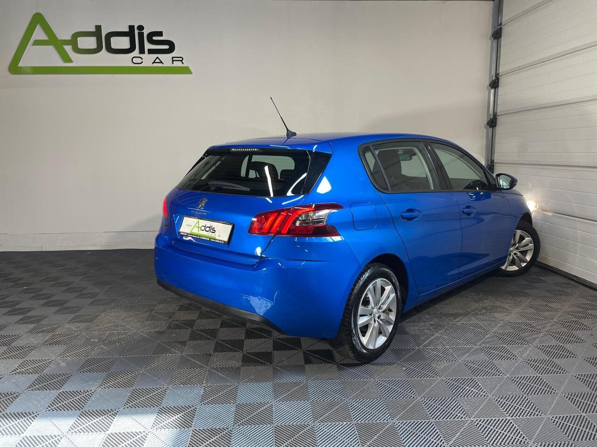 Peugeot 308 1.5 BLUEHDI 130 EAT8 ACTIVE GPS CARPLAY (2021) - Photo 2