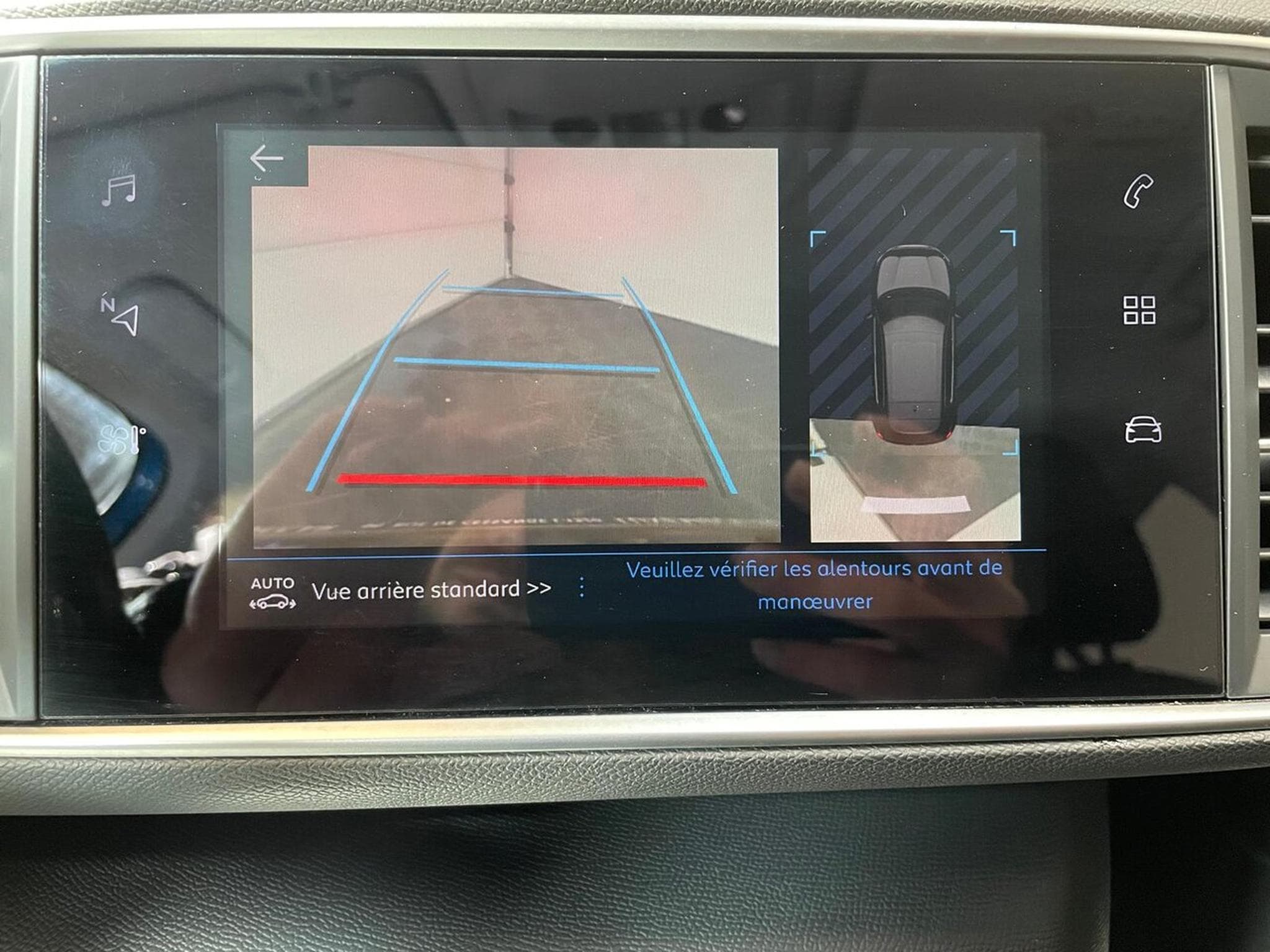 Peugeot 308 1.5 BLUEHDI 130 EAT8 ACTIVE GPS CARPLAY (2021) - Photo 5