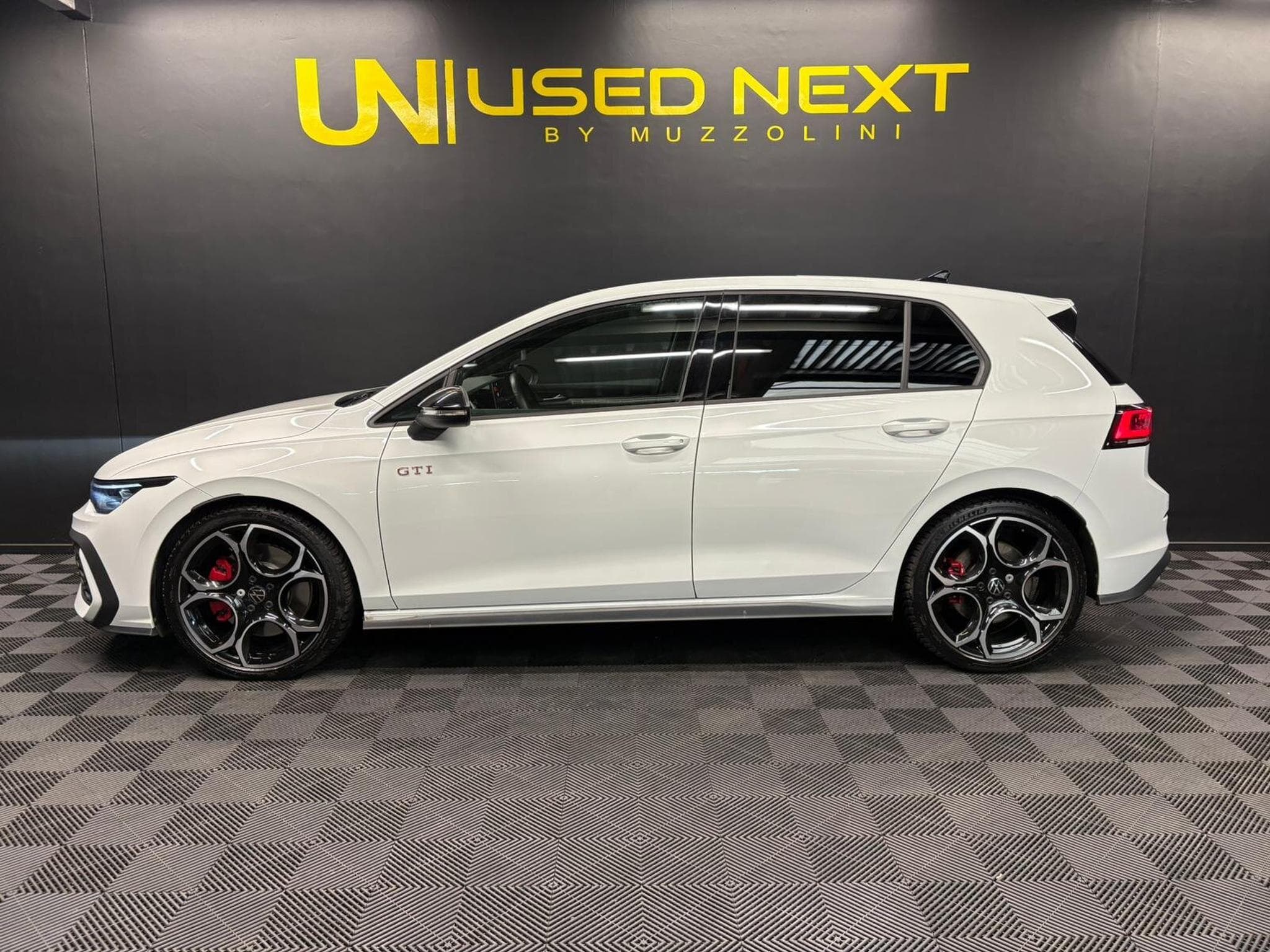 VW Golf GTI 2.0 TSI 265 (2025) - Foto 6