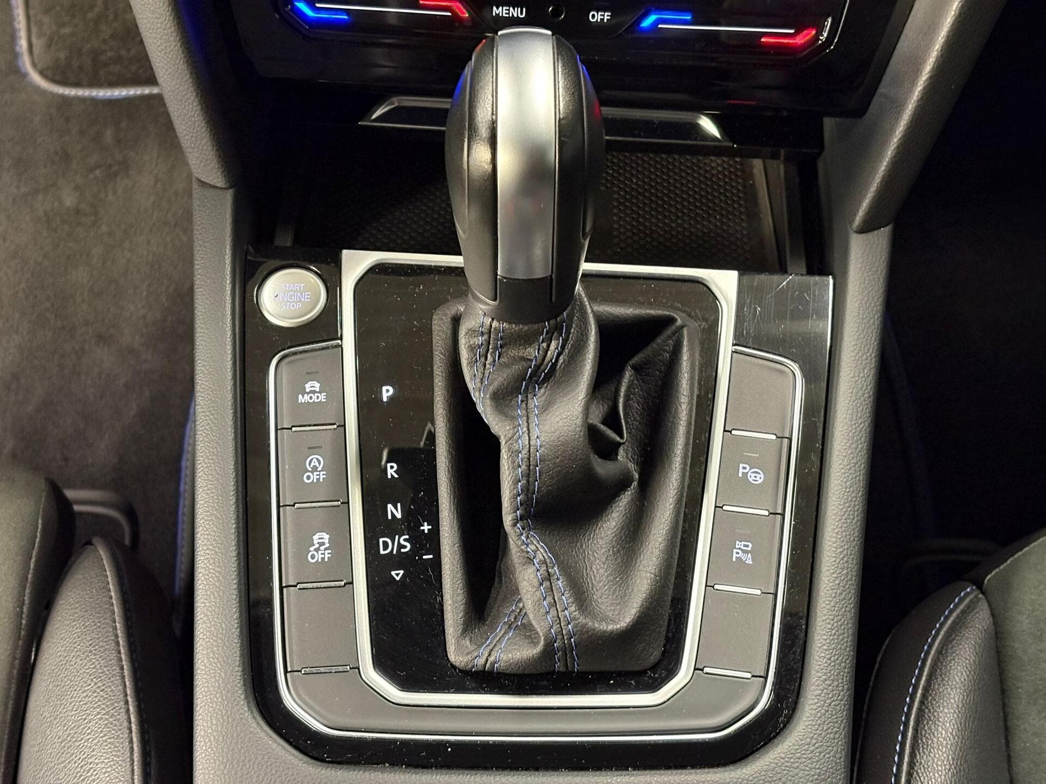 VW Arteon R Shooting Break 4Motion 320cv Camera/HarmanKardon/AppConnec (2023) - Foto 15