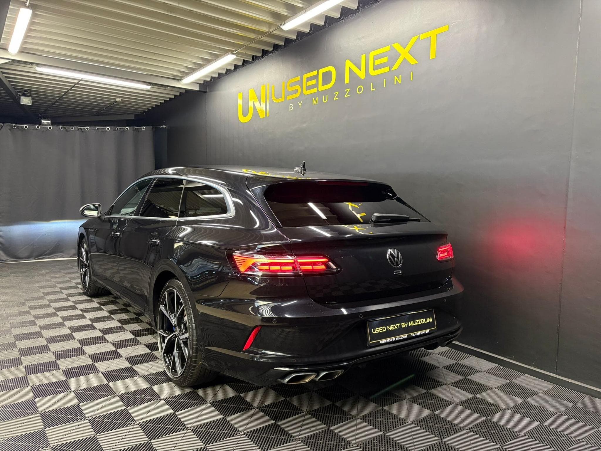 VW Arteon R Shooting Break 4Motion 320cv Camera/HarmanKardon/AppConnec (2023) - Foto 5