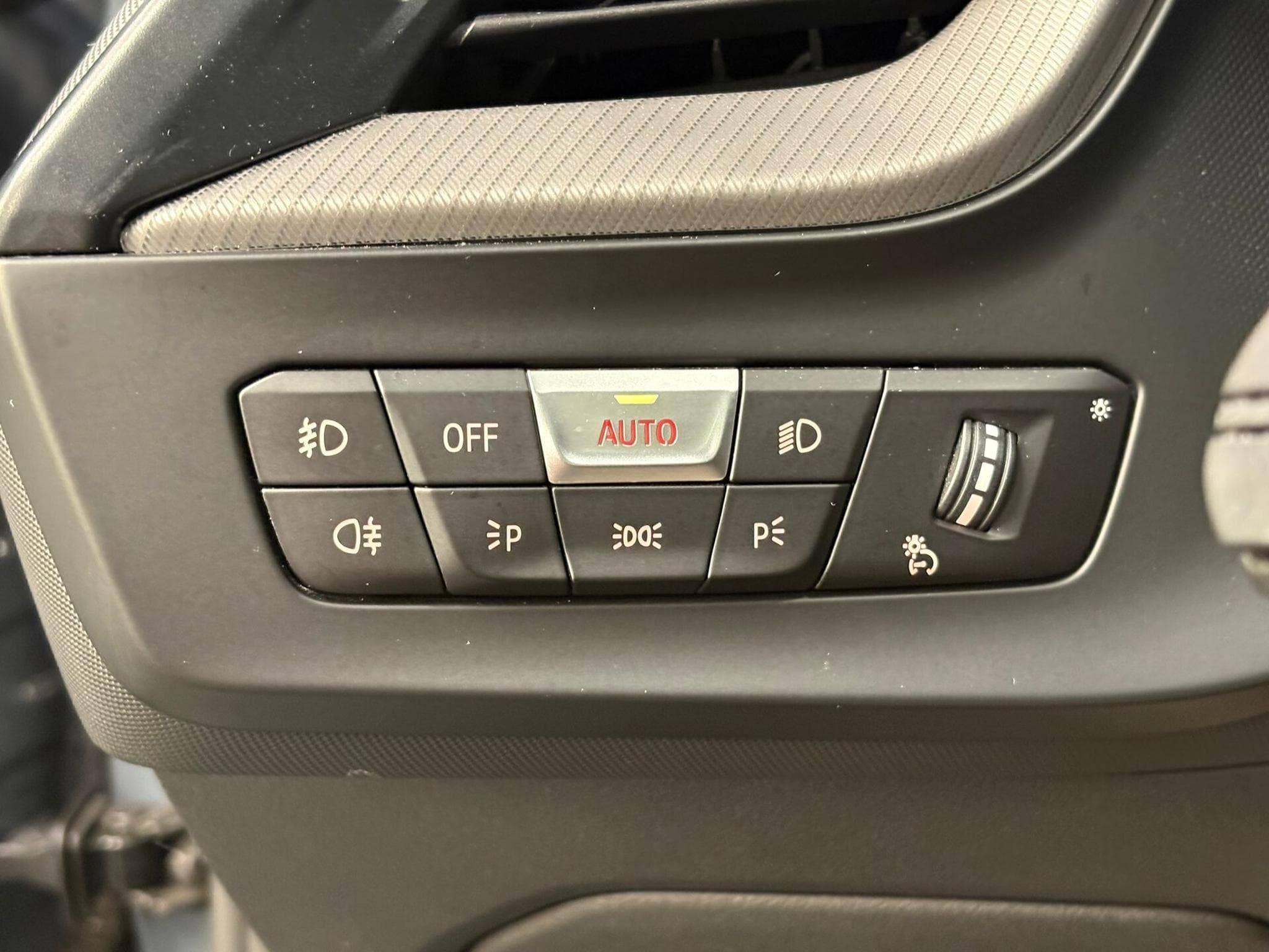 BMW 118 D (2020) - Foto 11