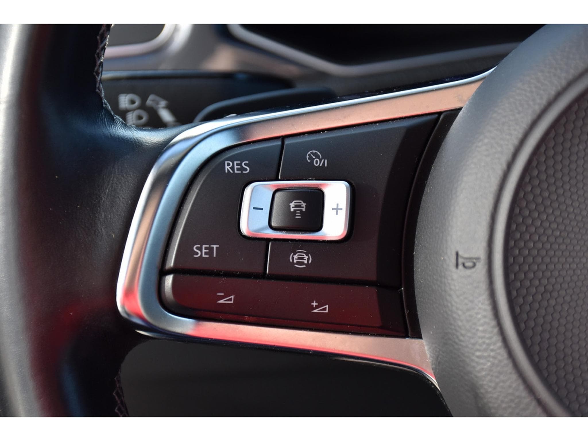 VW T-Roc 2.0 TSI 4Motion R-Line DSG TO ACC LANE SIDE GPS CAM 1° MAIN (2021) - Photo 21