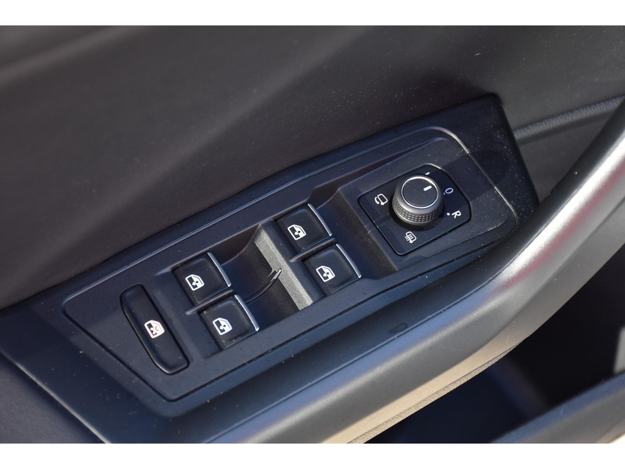 VW T-Roc 2.0 TSI 4Motion R-Line DSG TO ACC LANE SIDE GPS CAM 1° MAIN (2021) - Photo 22