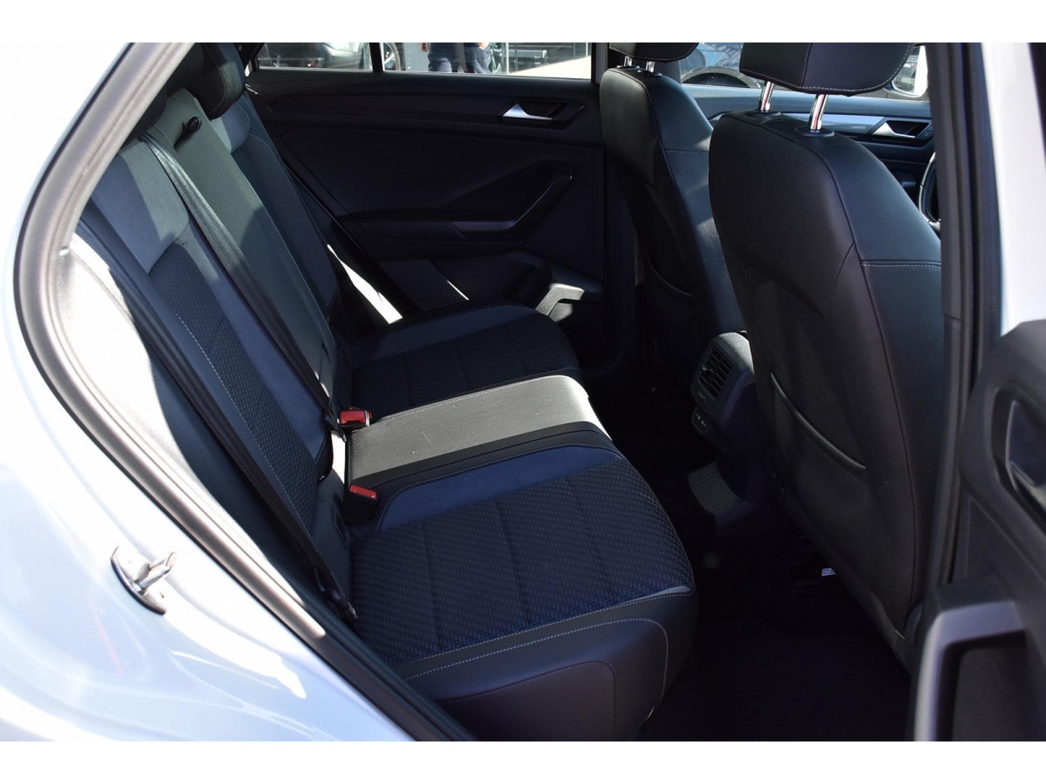 VW T-Roc 2.0 TSI 4Motion R-Line DSG TO ACC LANE SIDE GPS CAM 1° MAIN (2021) - Photo 8