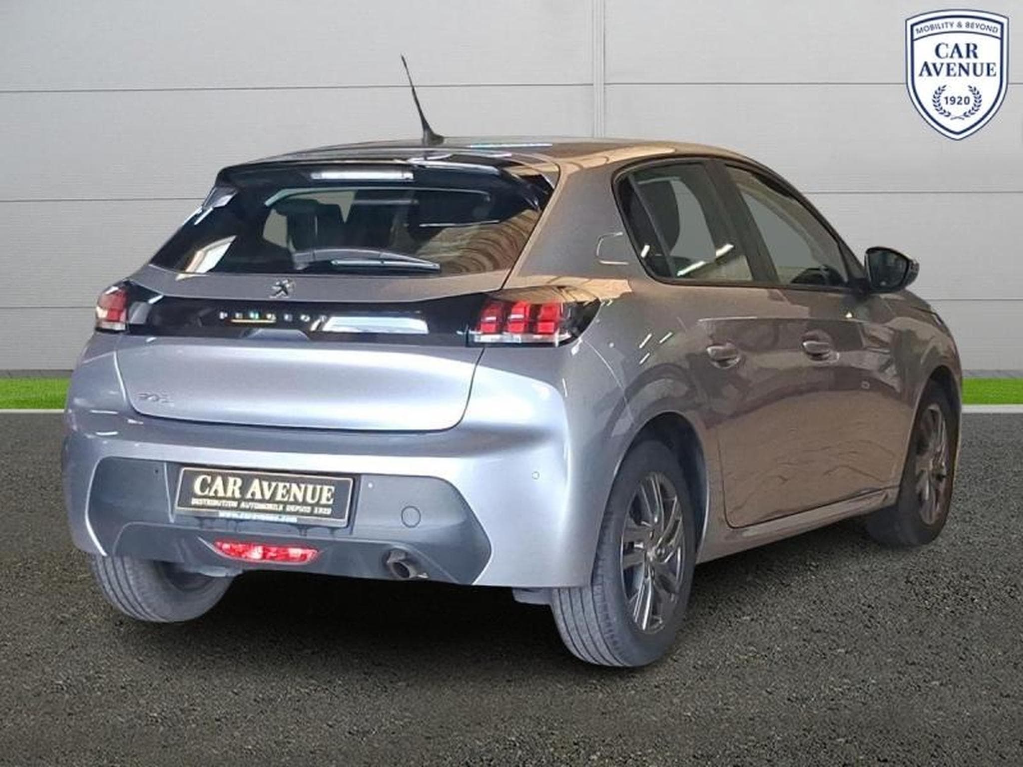 PEUGEOT 208 1.2 PureTech 100ch S&S Active Pack 118g (2021) - Photo 5