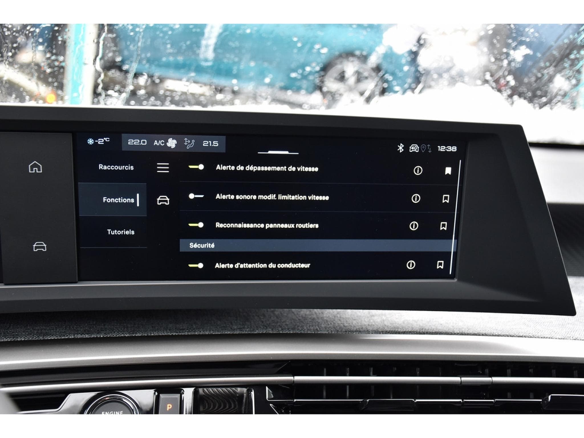 Peugeot 3008 1.2 Hybrid 145 Allure e-DSC6 REGUL LANE CAM JA19 NEUF (2025) - Foto 16