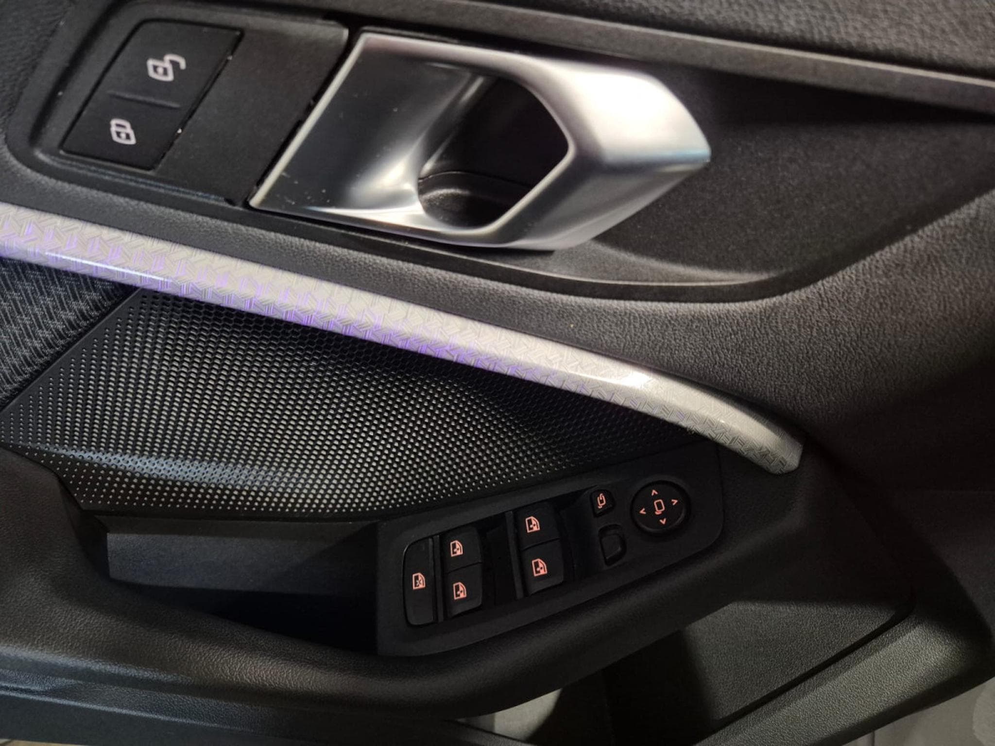 BMW 118 i AUTO LED NAVI (2020) - Photo 15
