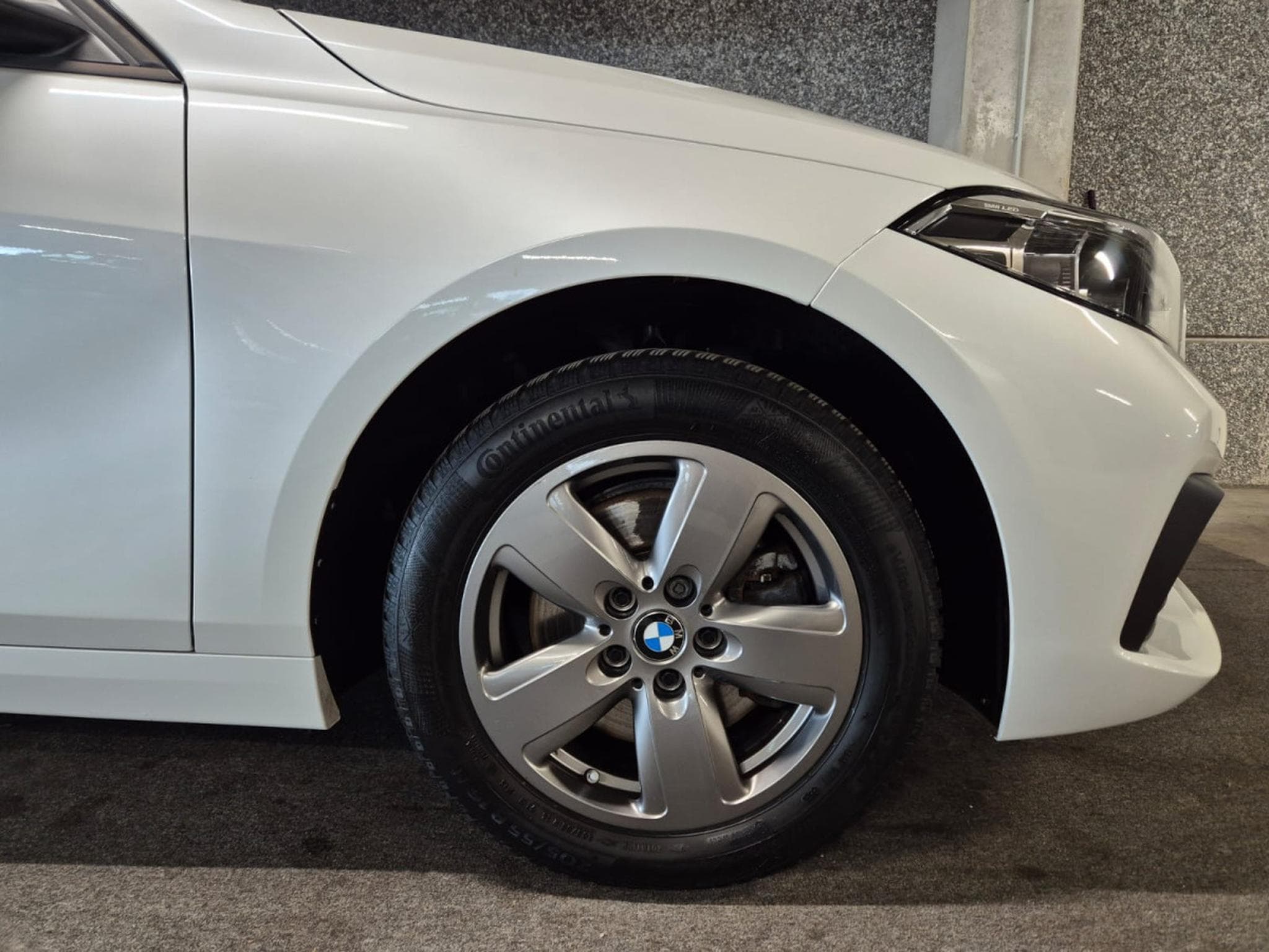 BMW 118 i AUTO LED NAVI (2020) - Photo 18