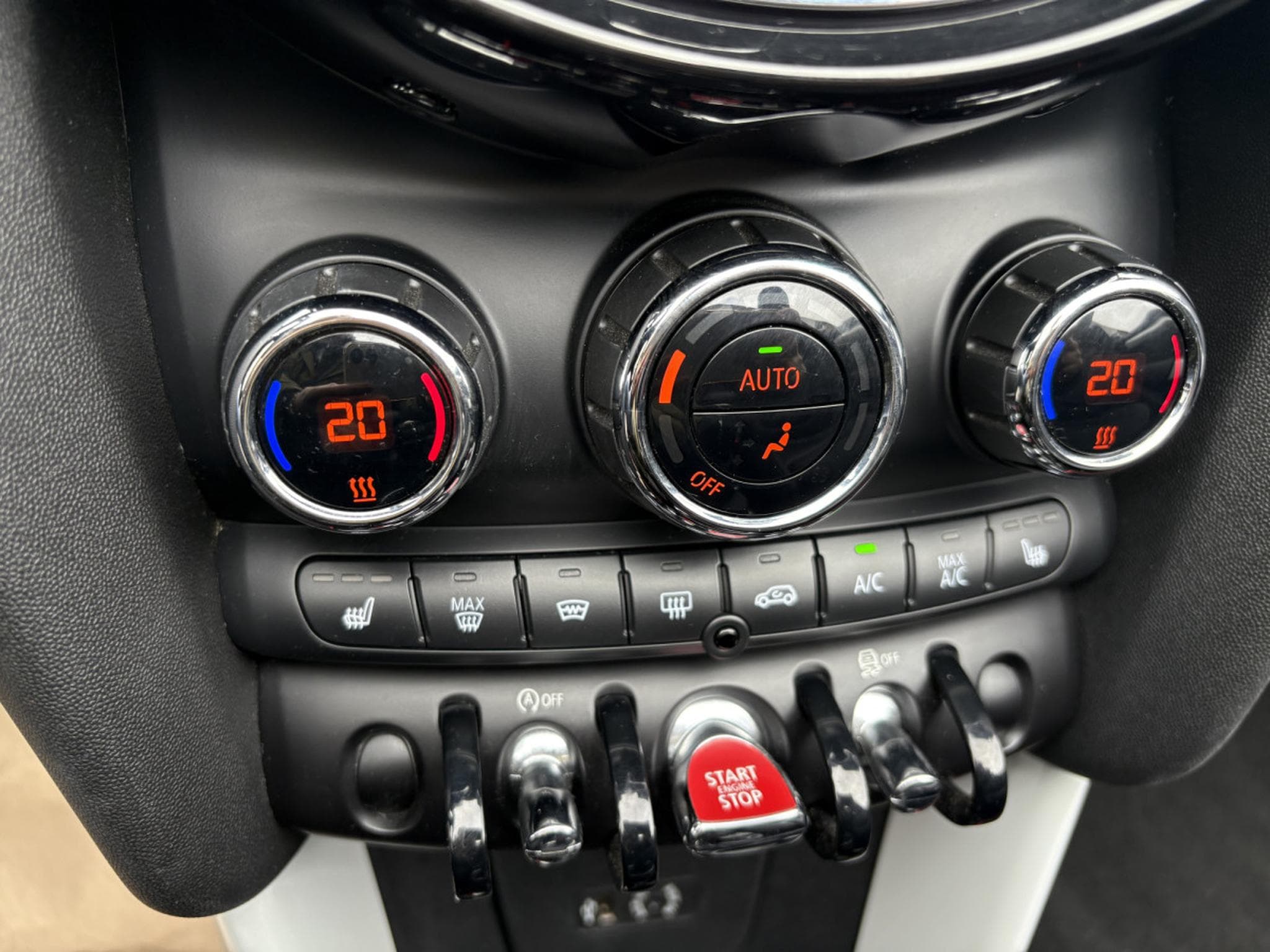 Mini Cooper Cabriolet 1.5 JOHN COOPER WORKS 136 * GARANTIE 36 MOIS * (2017) - Foto 9