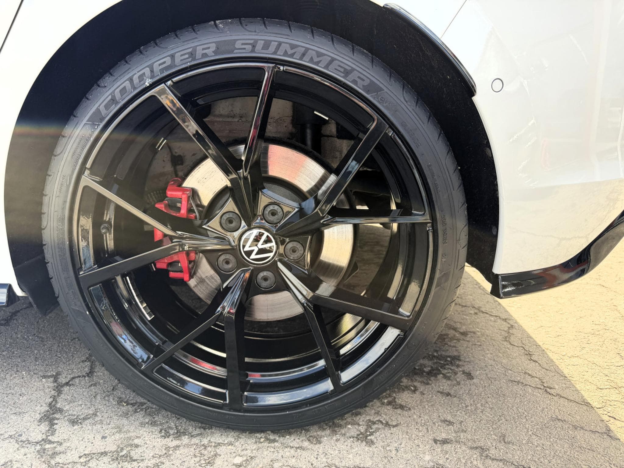 VW Golf GTI CLUBSPORT BLACK STYLE IQ.DRIVE 19" R-LINE (2022) - Photo 11