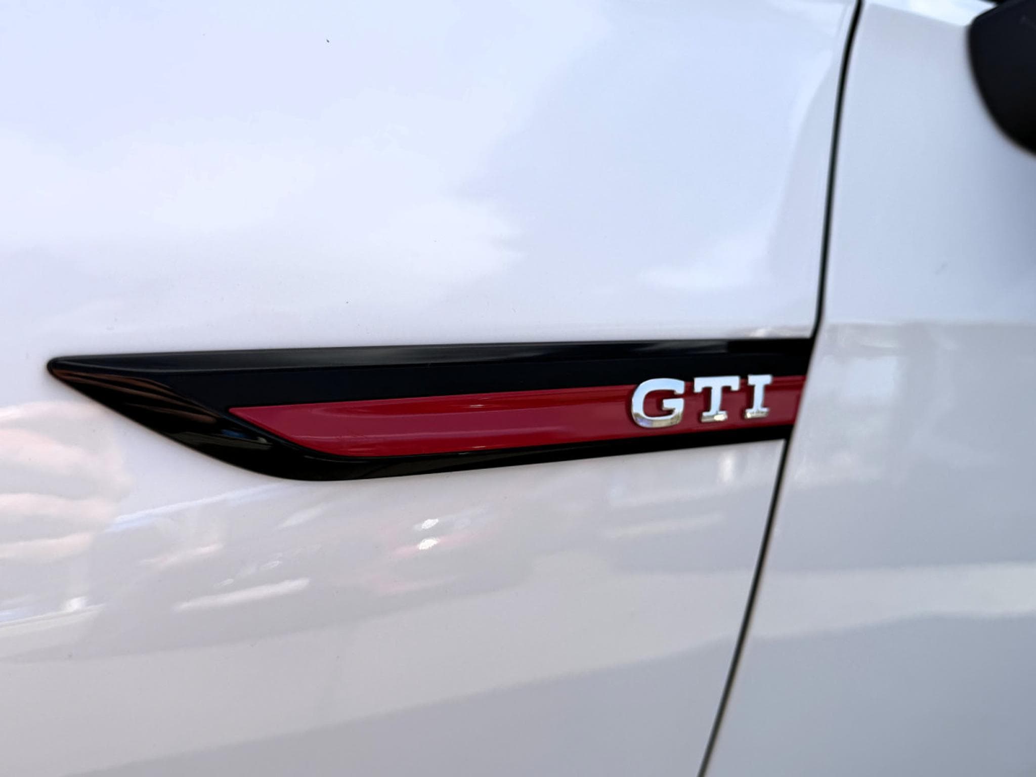 VW Golf GTI CLUBSPORT BLACK STYLE IQ.DRIVE 19" R-LINE (2022) - Photo 12