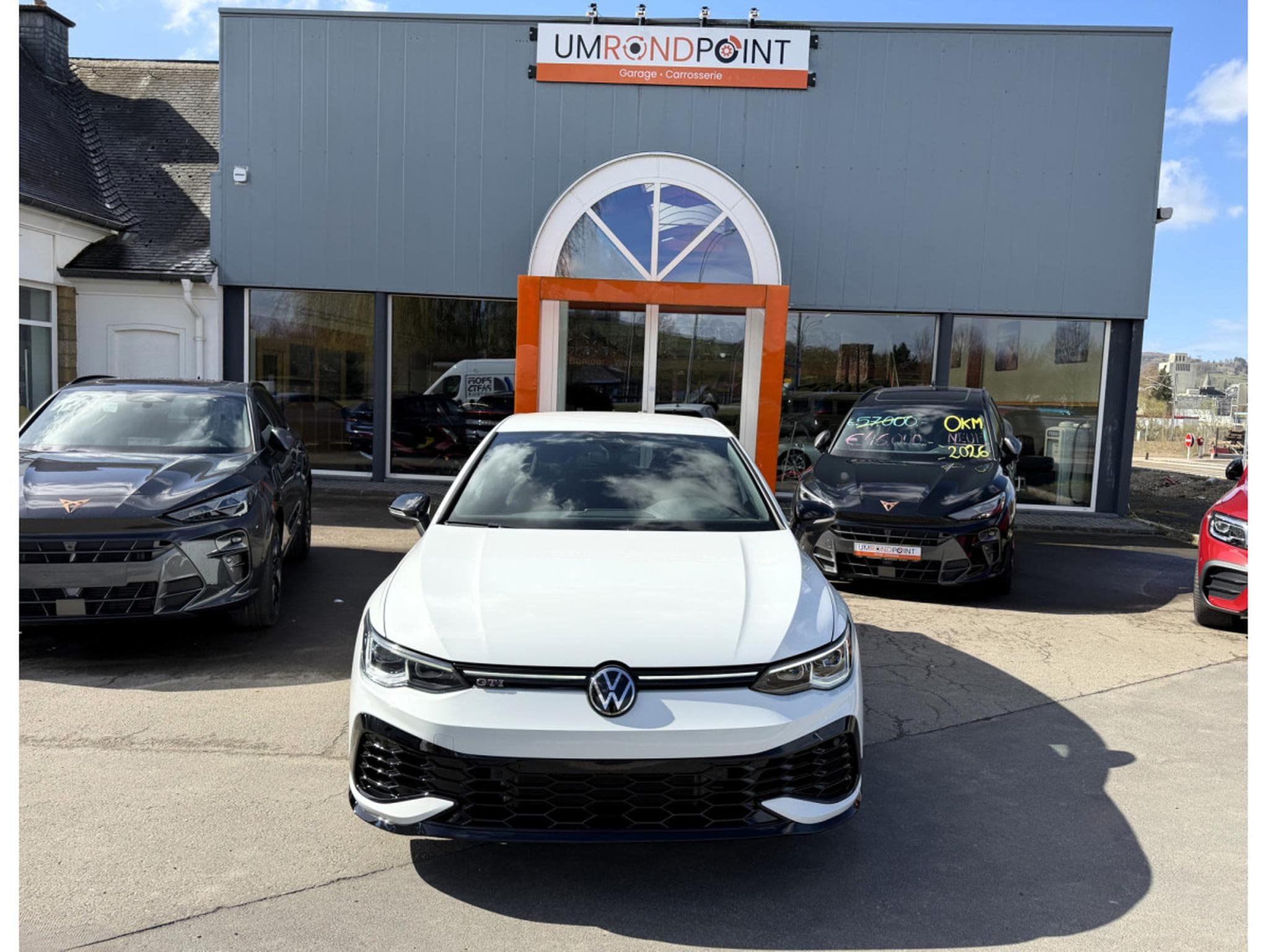 VW Golf GTI CLUBSPORT BLACK STYLE IQ.DRIVE 19" R-LINE (2022) - Photo 2