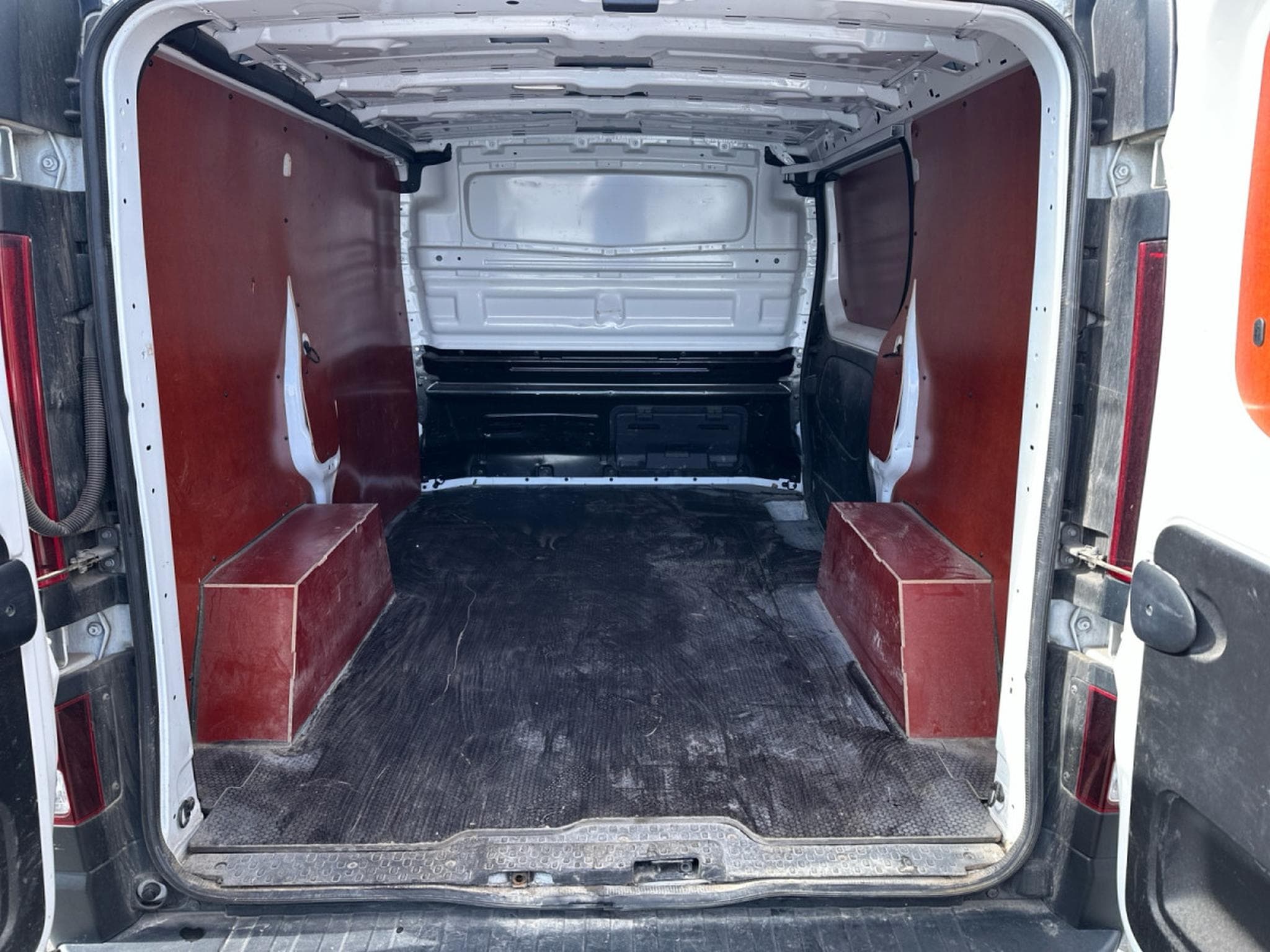 Renault Trafic 2.0 dCi 130 6D Energy Blue Confort L1H1 (2023) - Foto 10