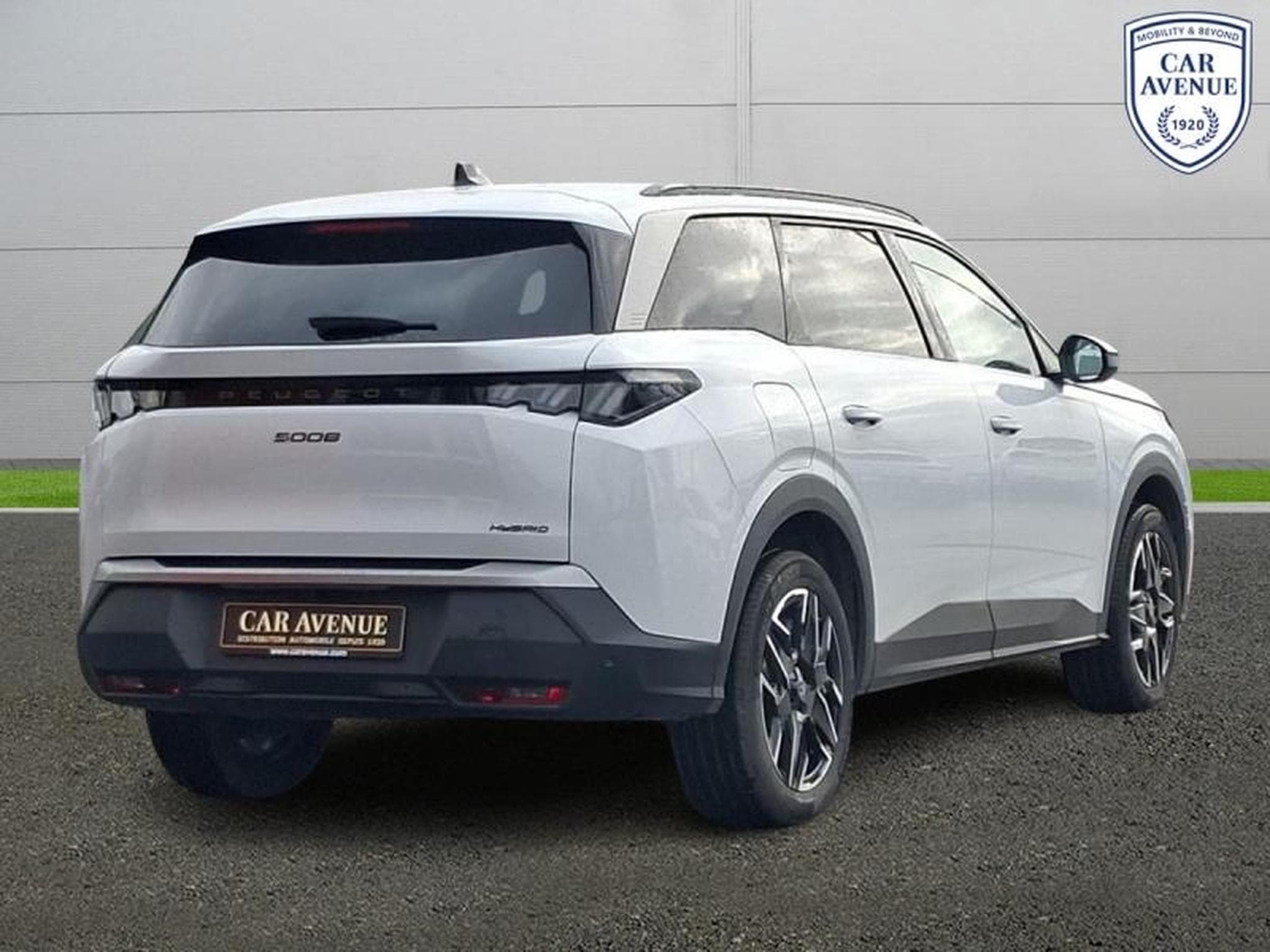 PEUGEOT 5008 Hybrid 145ch Allure e-DCS6 (2025) - Photo 3