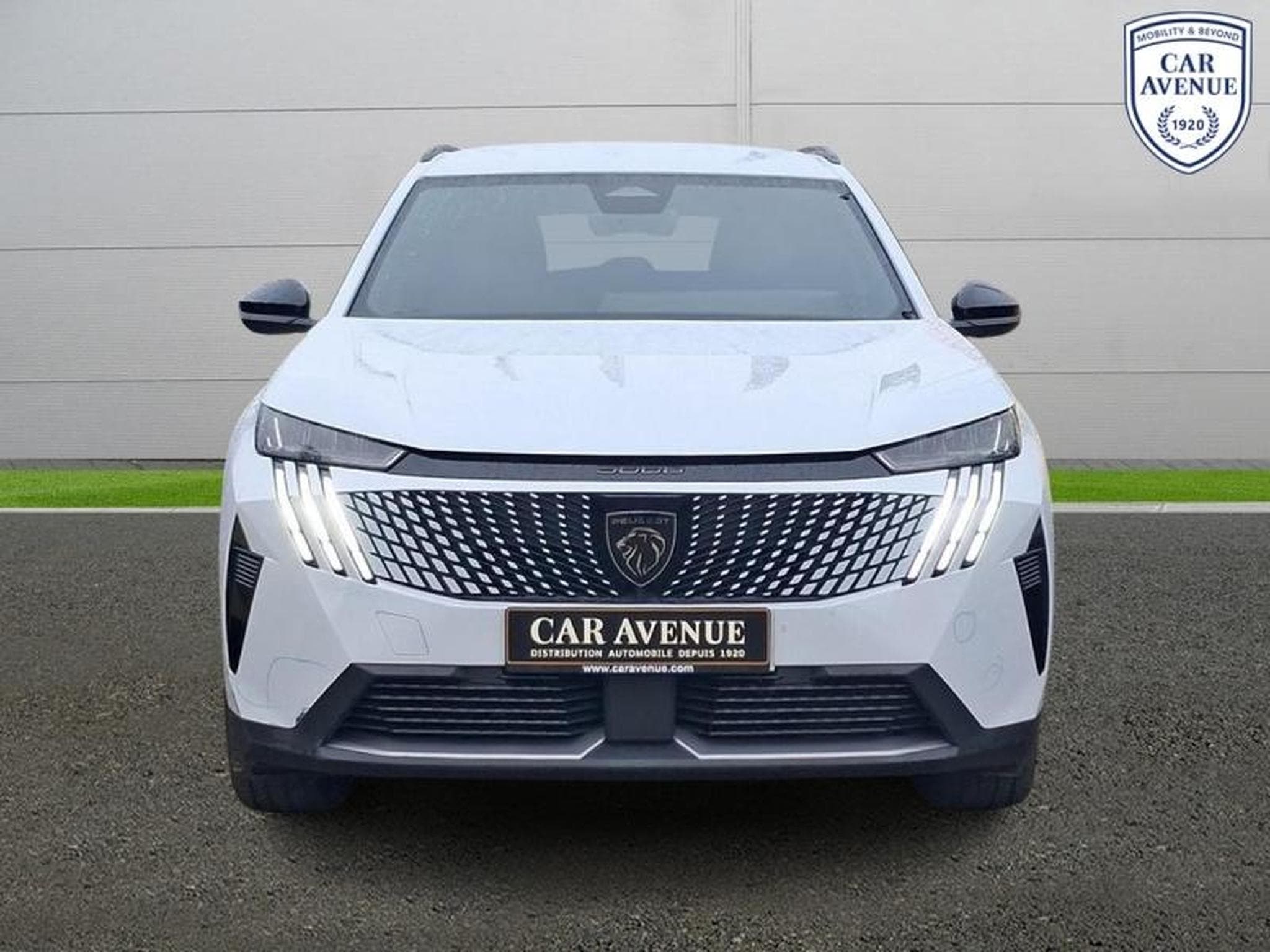 PEUGEOT 5008 Hybrid 145ch Allure e-DCS6 (2025) - Photo 5