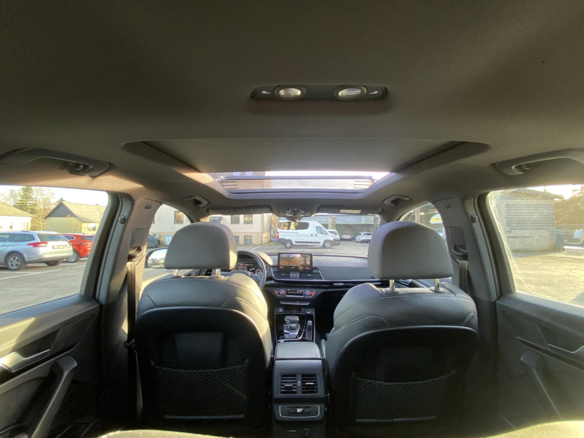 Audi Q5 Sportback 55 TFSIe Quattro S tronic S line PHEv 39g CO2 Pan (2023) - Foto 13