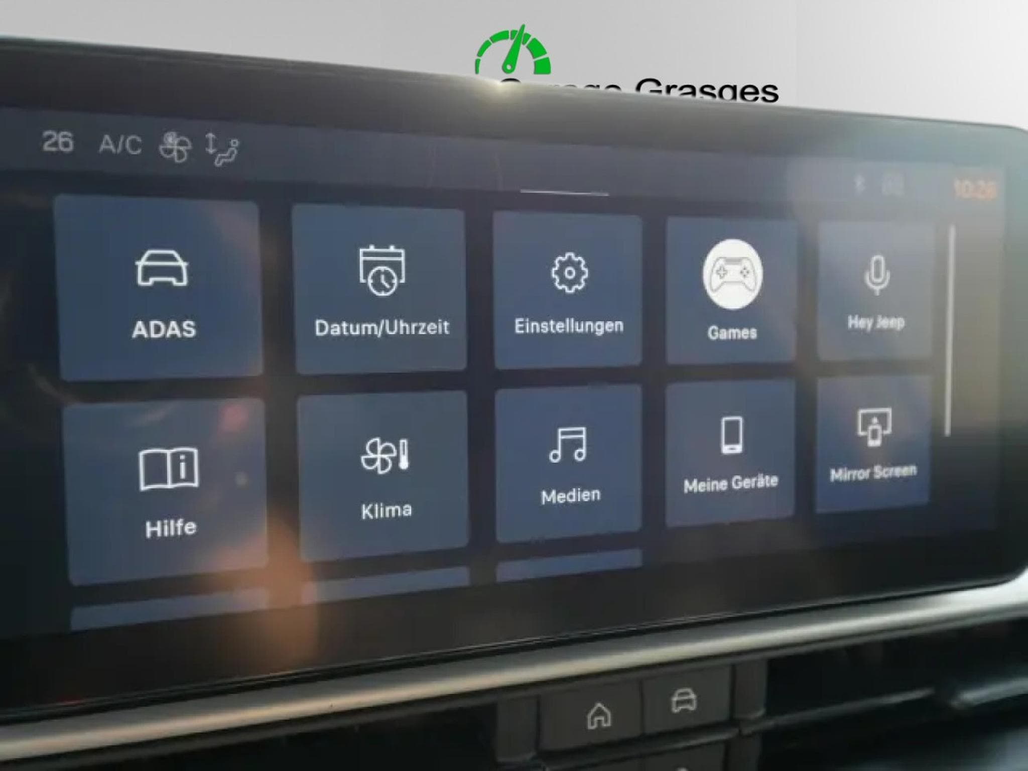 Jeep Avenger Summit e-Hybrid 1.2 (2025) - Photo 25