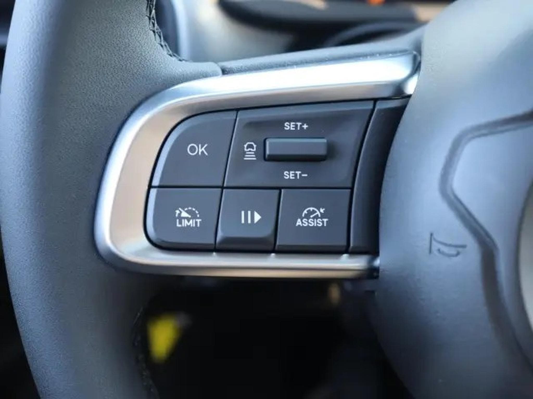 Jeep Avenger Summit 1.2 (2024) - Photo 15