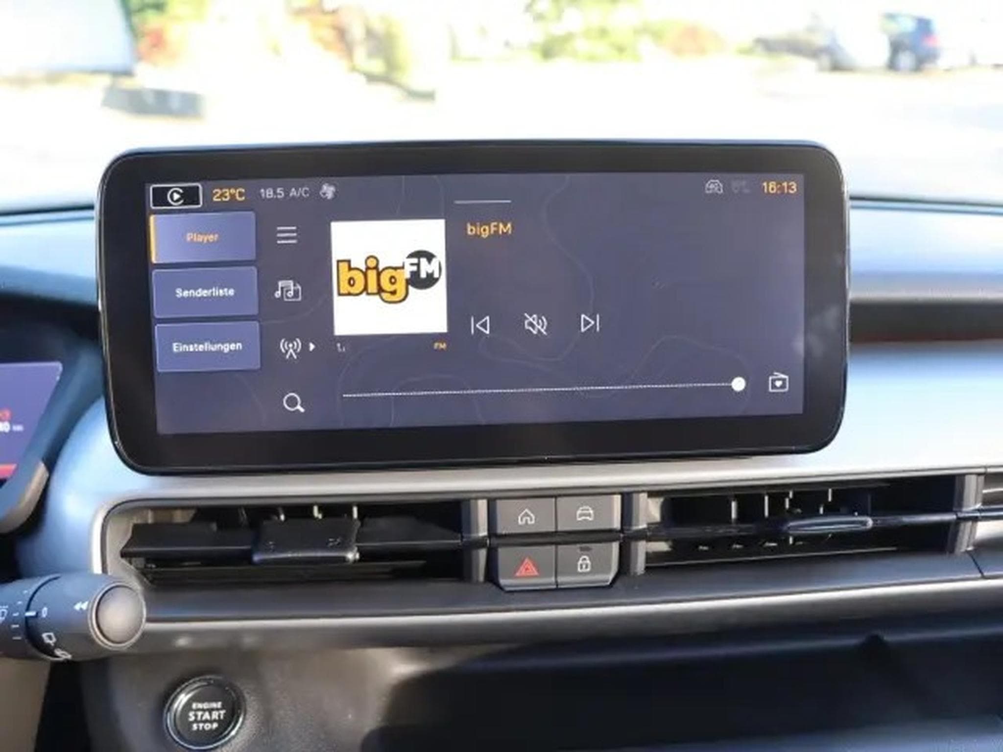 Jeep Avenger Summit 1.2 (2024) - Photo 18