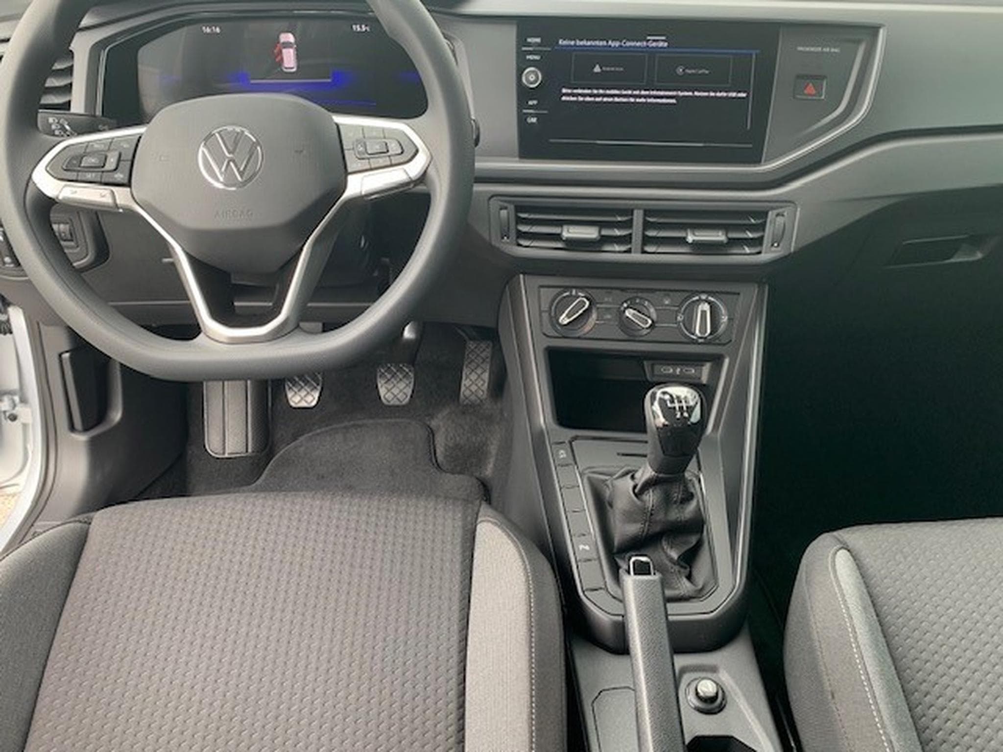VW Polo 1.0 MPI 80CV 5 VITESSES (2026) - Photo 3