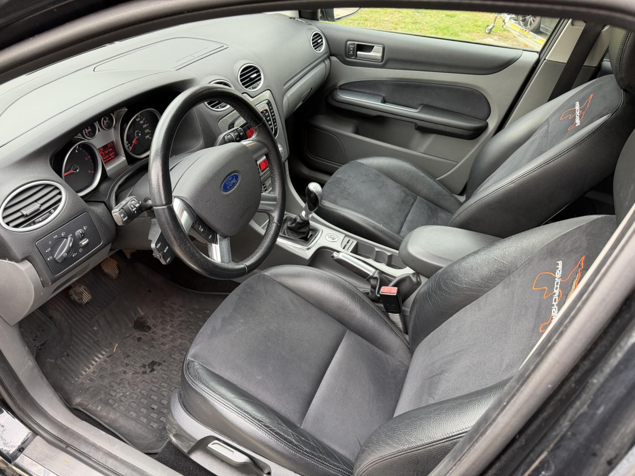 Ford Focus Ford Focus 2.0TDCI 136CV FRANCORCHAMPS (2009) - Foto 4