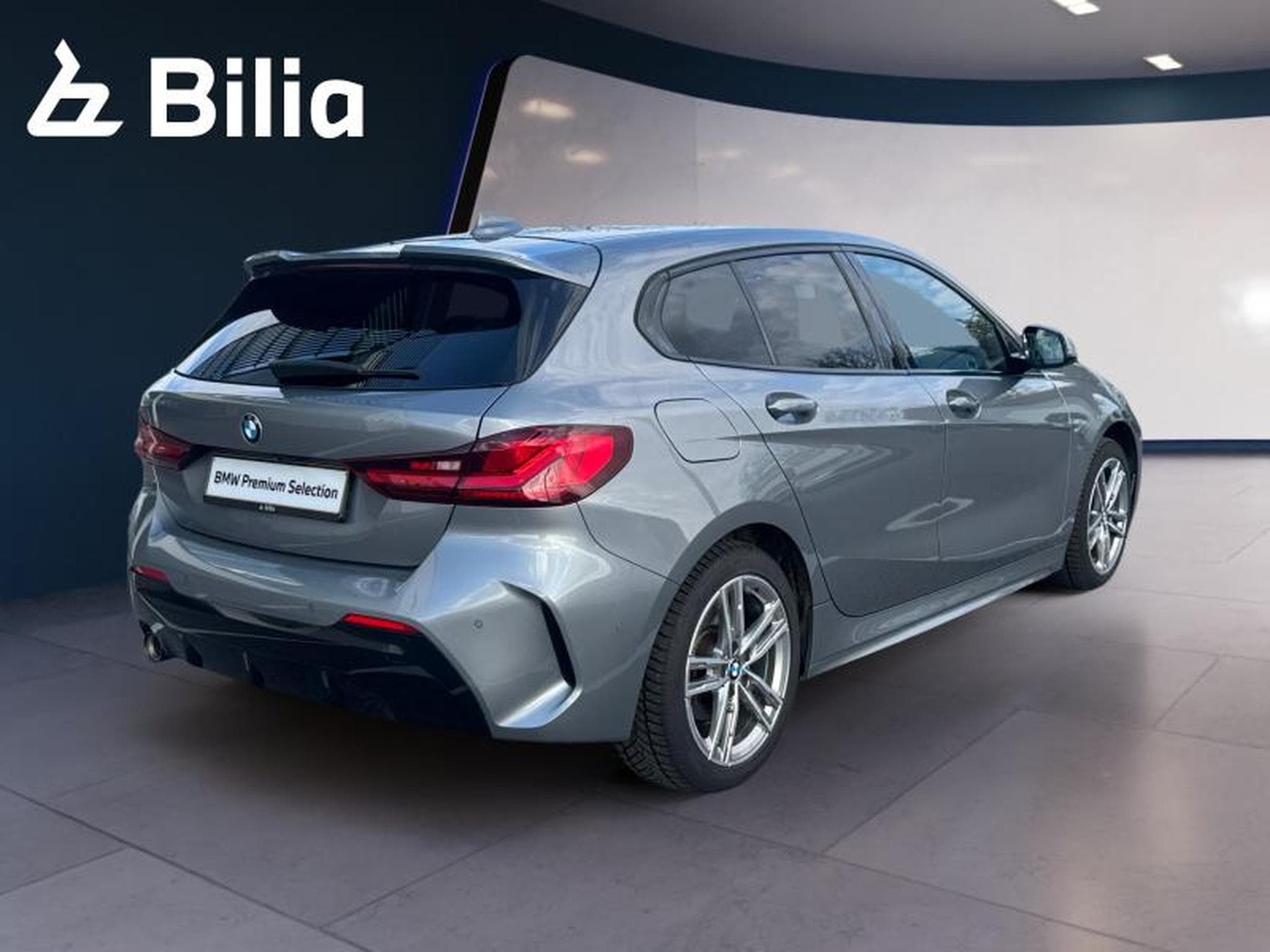 BMW 118 118i Hatch Kit M Sport (2023) - Photo 14