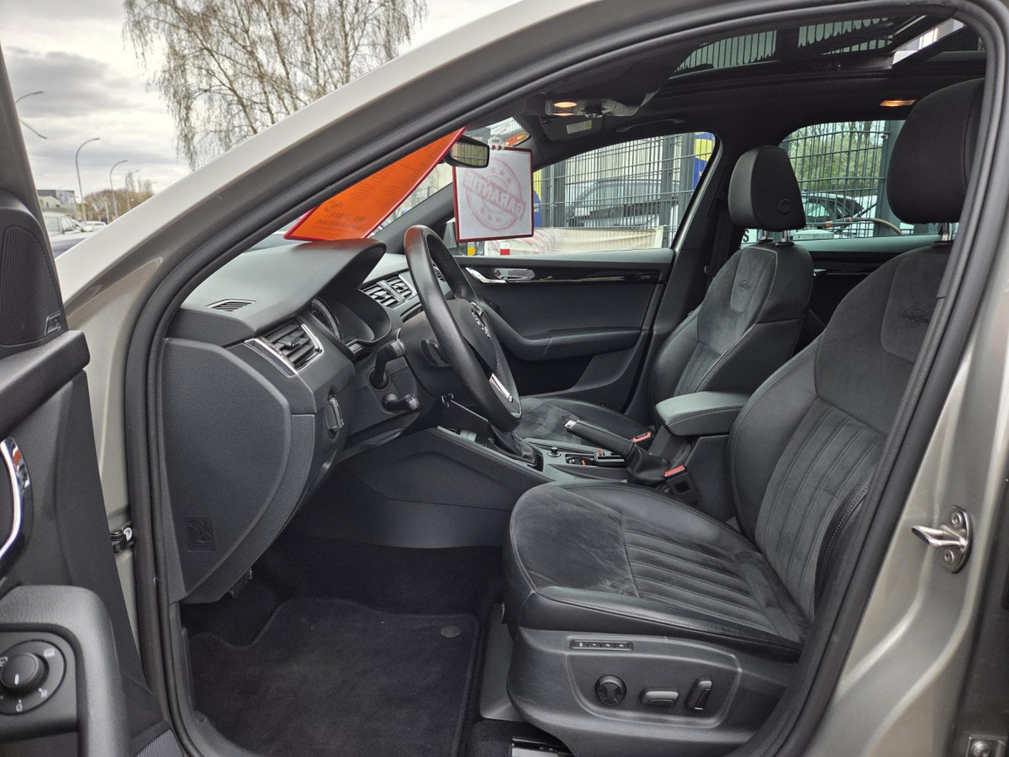 Skoda Octavia TDI DSG 150CV EDITION Laurin & klement (2019) - Photo 10