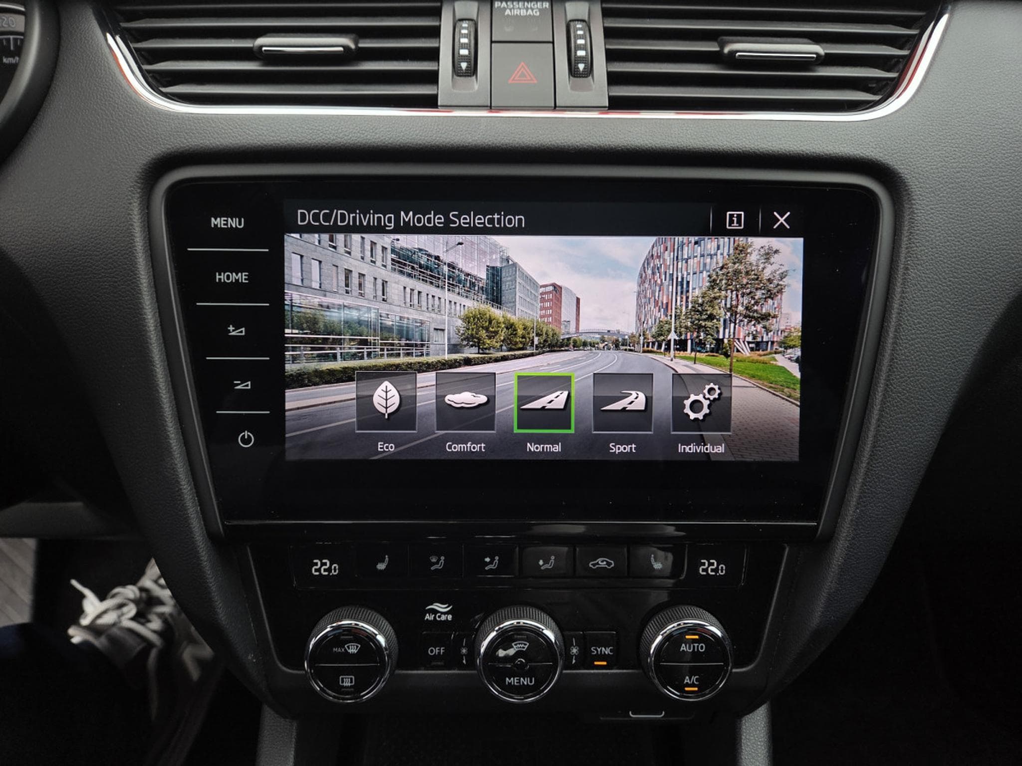 Skoda Octavia TDI DSG 150CV EDITION Laurin & klement (2019) - Photo 20