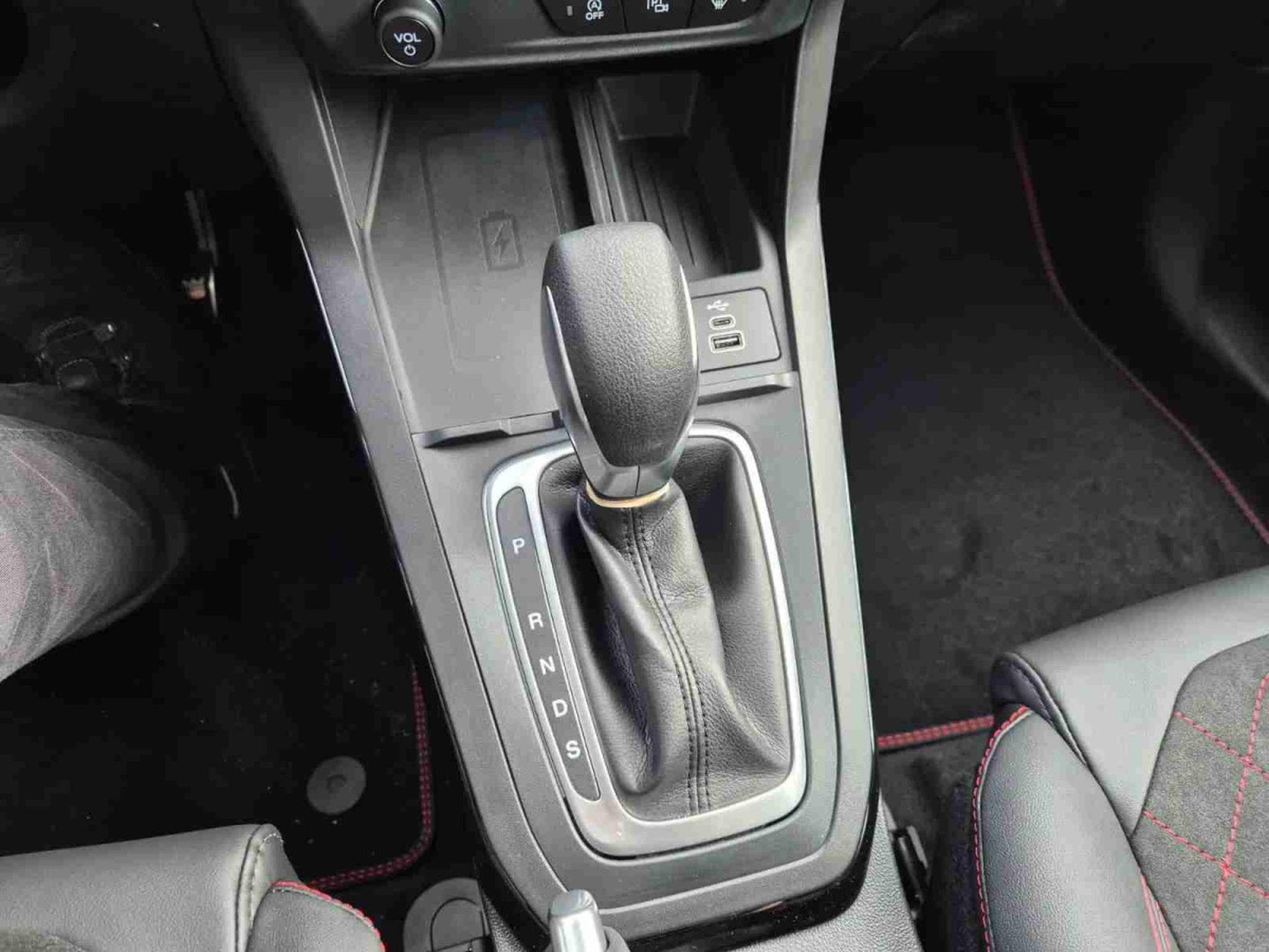 Ford Puma 1.0i Ecoboost 125 AT ST-Line X (2025) - Foto 15