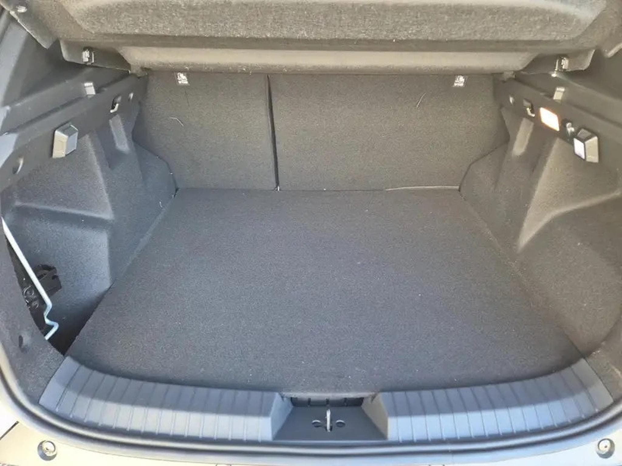 Dacia Duster 1.6 SCe 140 Extreme (2025) - Photo 21