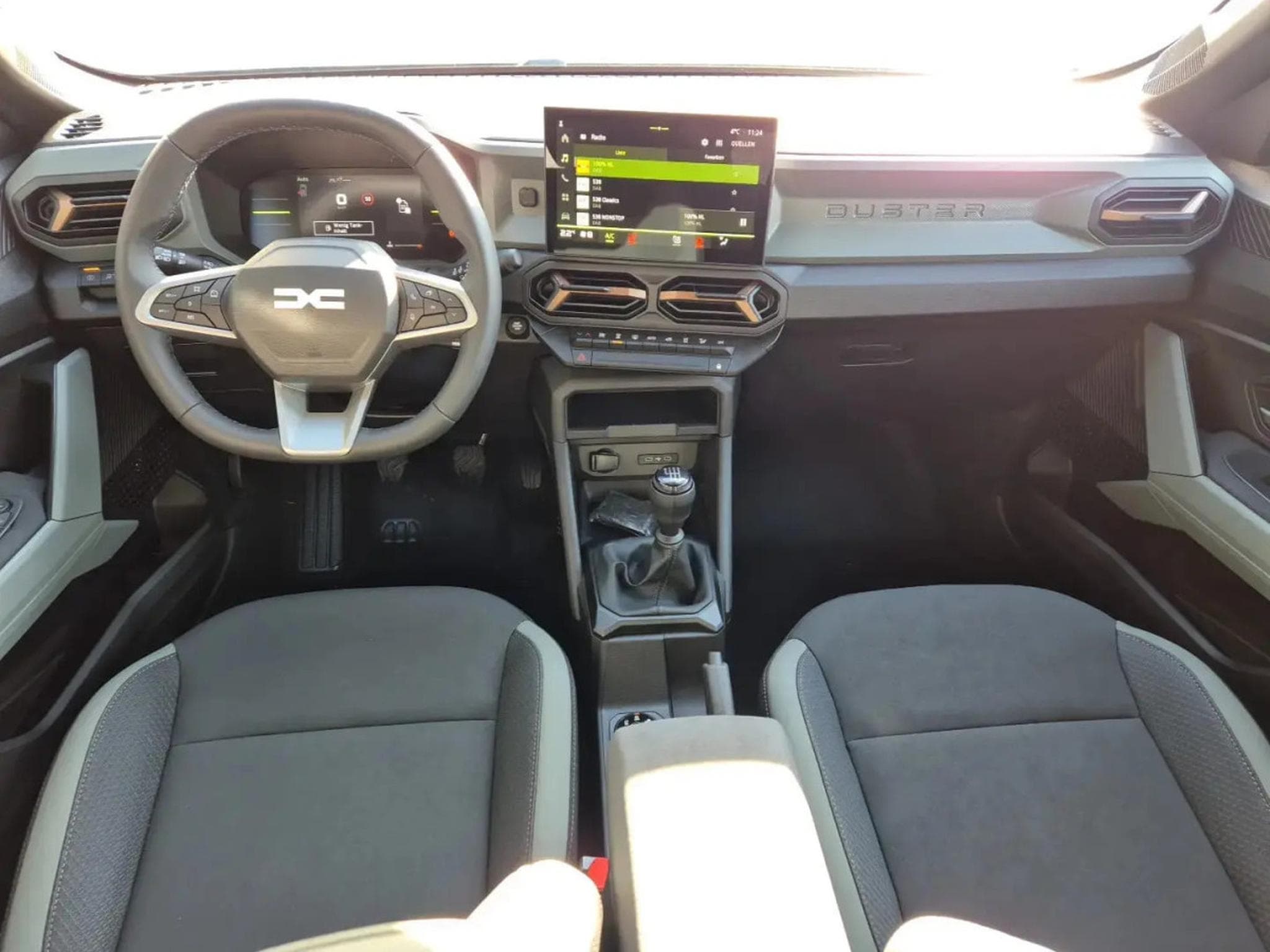 Dacia Duster 1.6 SCe 140 Extreme (2025) - Photo 7