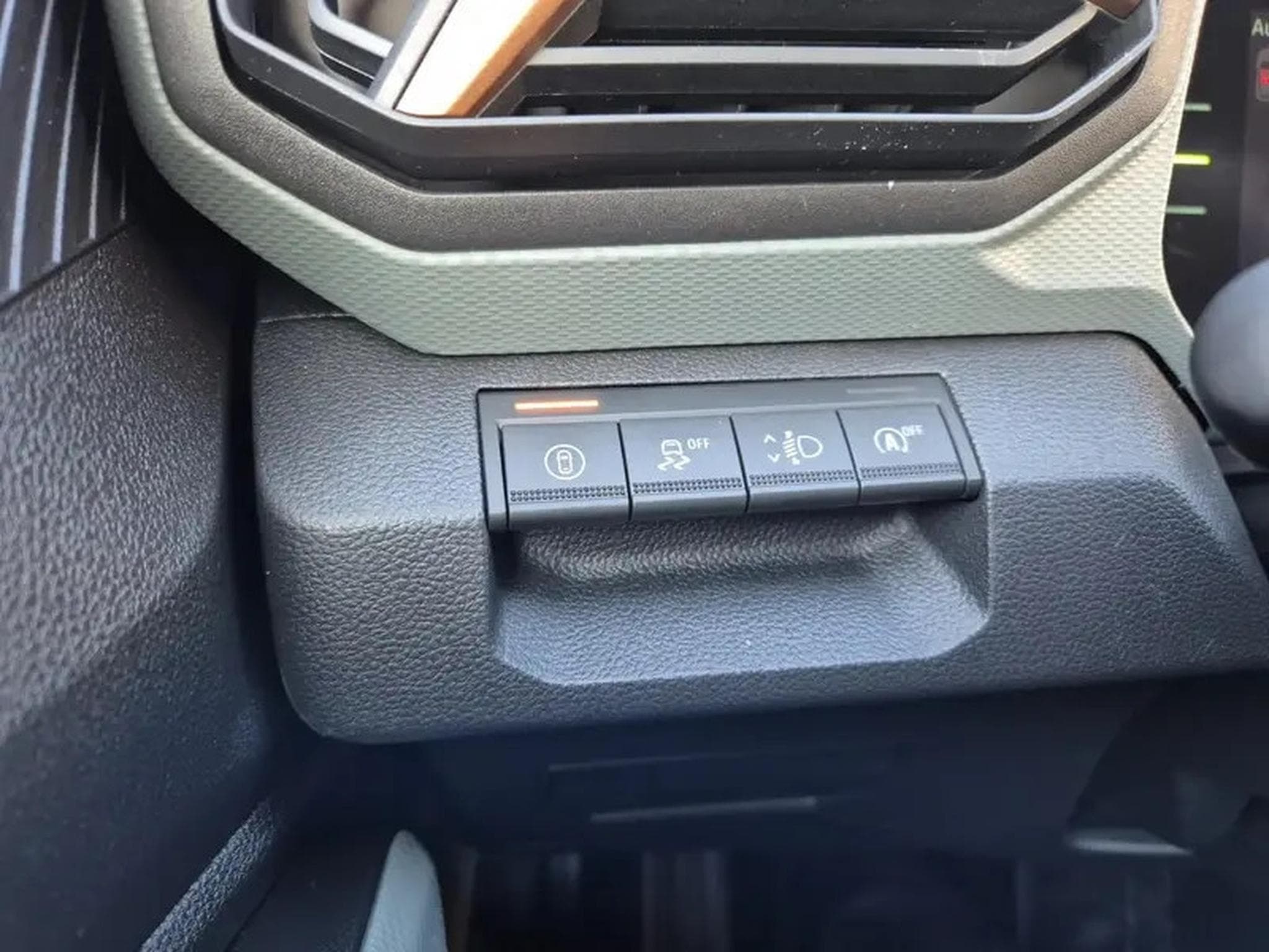 Dacia Duster 1.6 SCe 140 Extreme (2025) - Photo 9