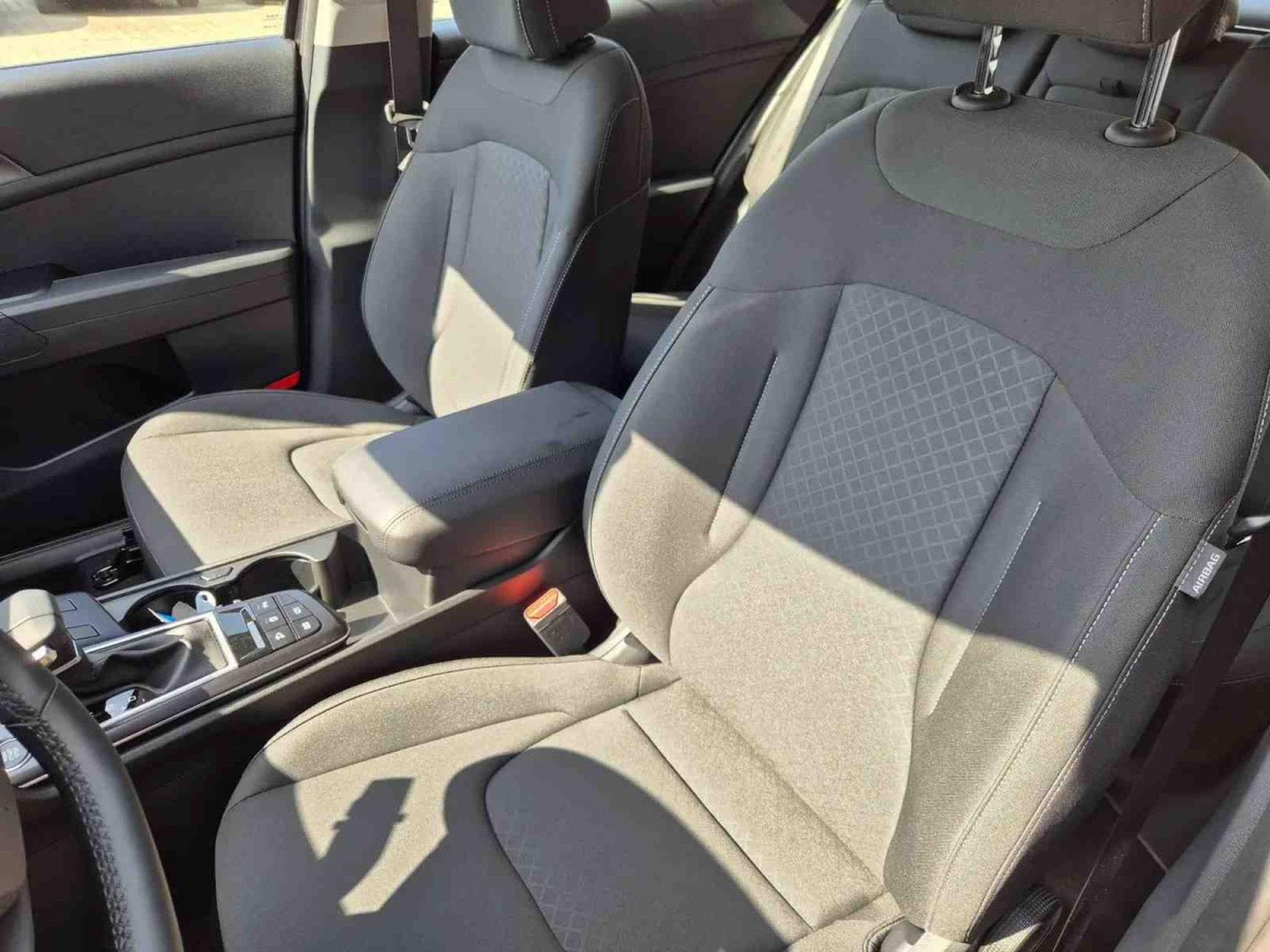 Kia Sportage 1.6 T-GDI AUTO 150 Vision (2026) - Photo 8