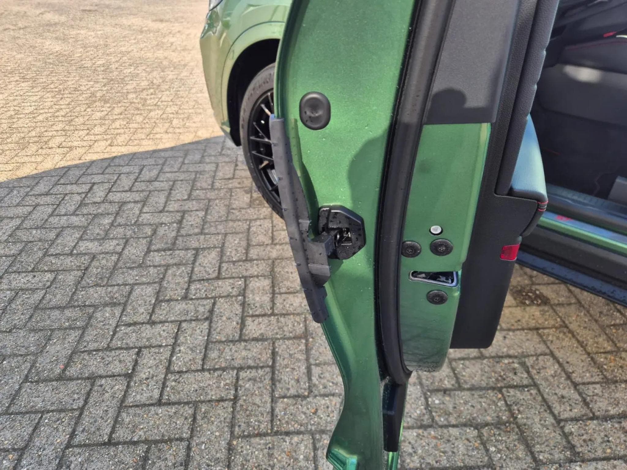 Ford Kuga 2.5 PHEV 242 Auto ST-Line X (2026) - Photo 15