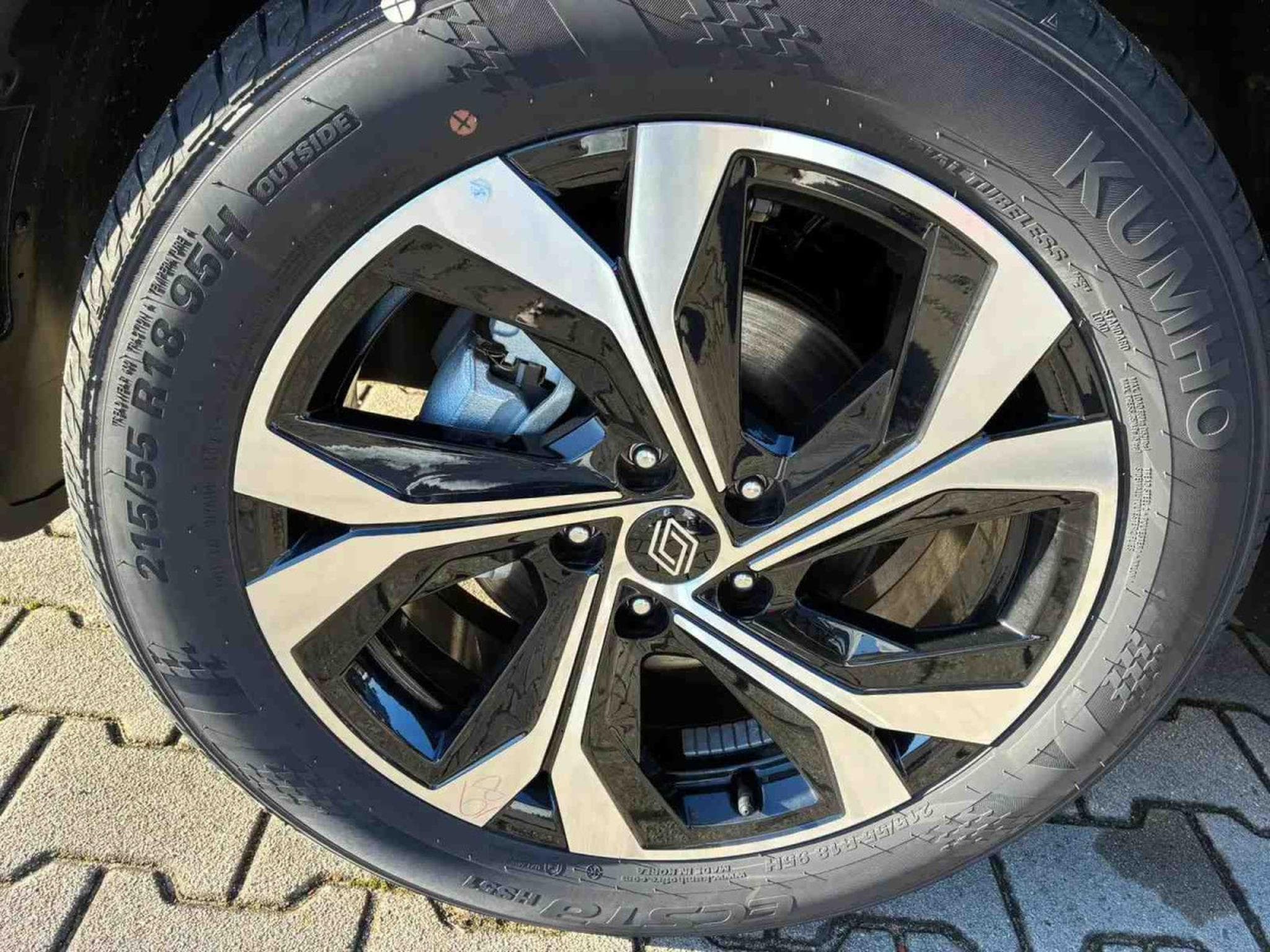 Renault Arkana 1.3 E-Tech Full Hybrid 145 EDC TECHNO (2025) - Photo 5