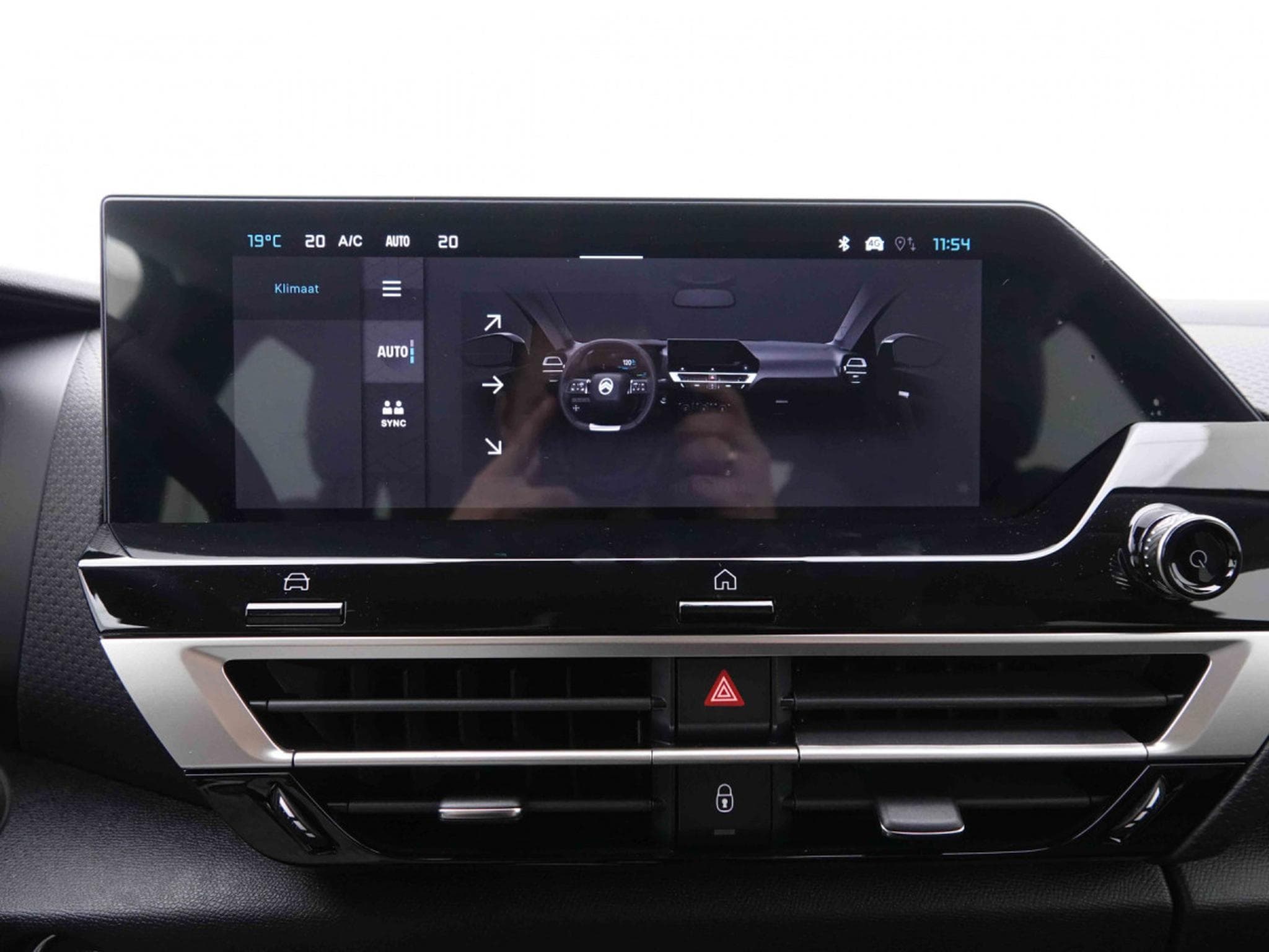 Citroën C4 1.2 Hybride 145 e-DC6 Max (2025) - Photo 10