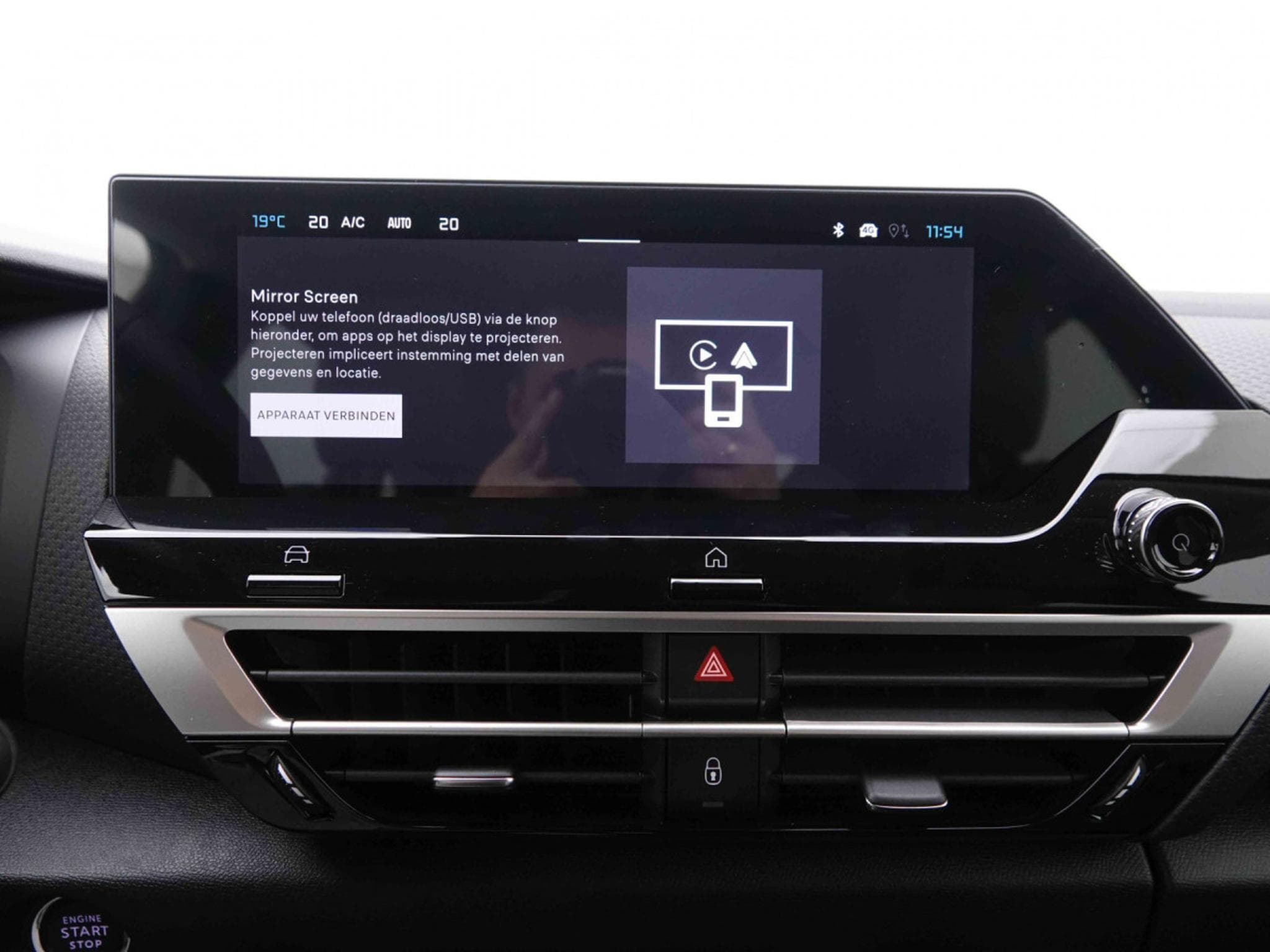 Citroën C4 1.2 Hybride 145 e-DC6 Max (2025) - Photo 11