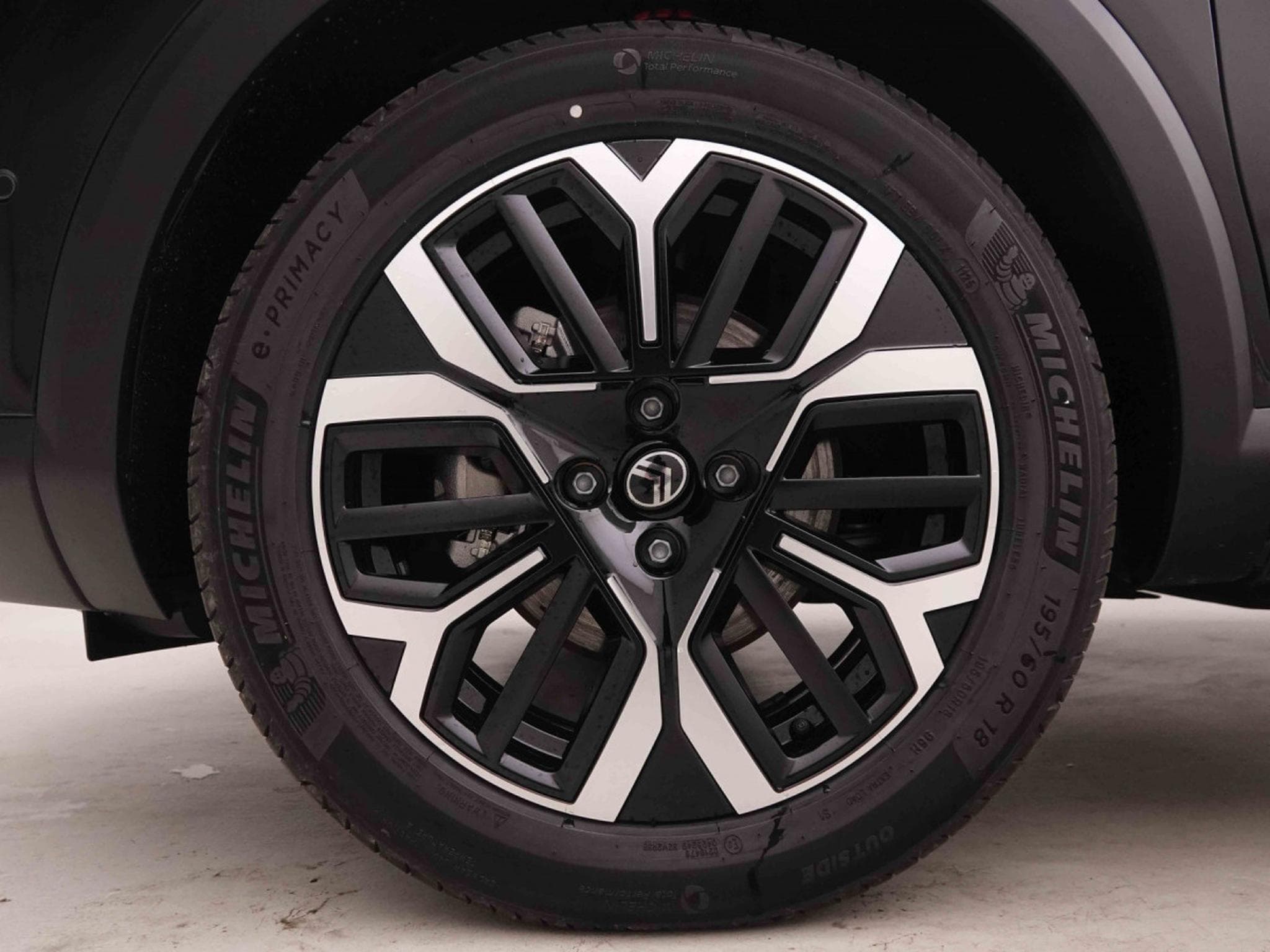 Citroën C4 1.2 Hybride 145 e-DC6 Max (2025) - Photo 4