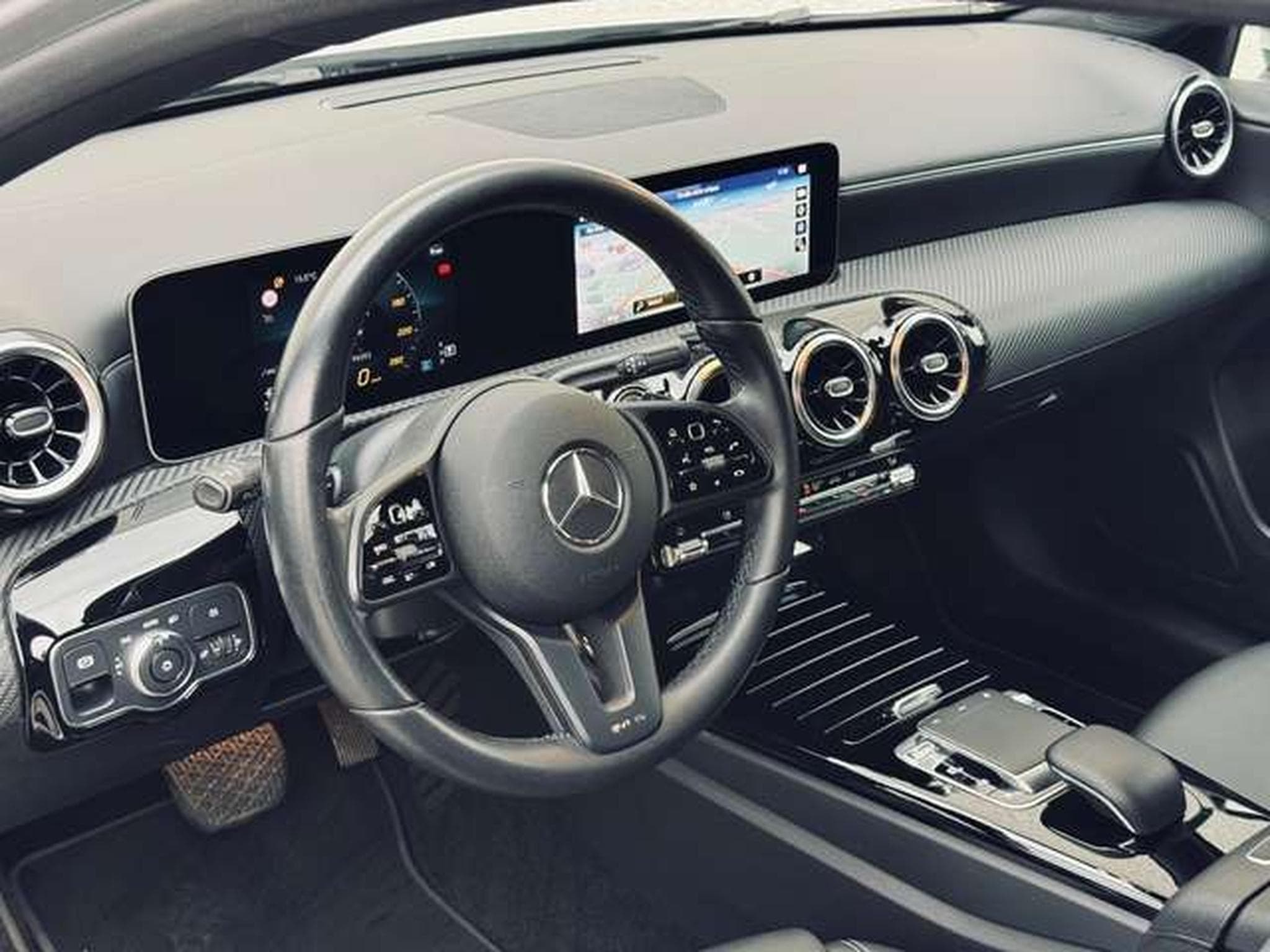 Mercedes A 180 A 180 d Business Solution (2020) - Photo 11