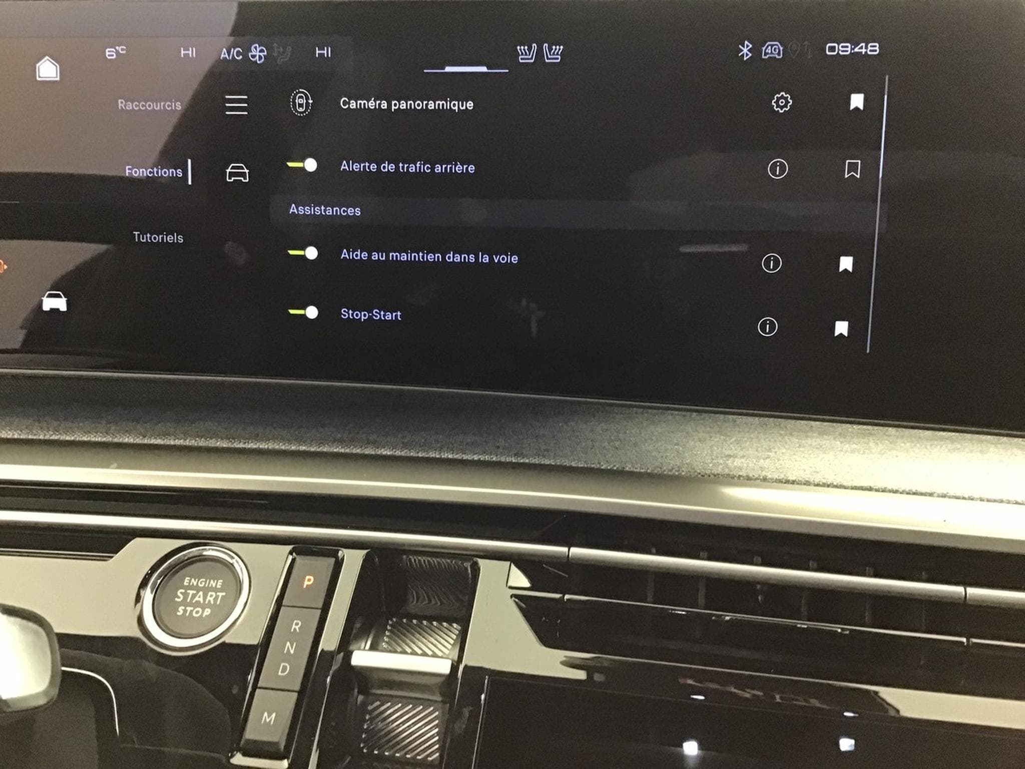 Peugeot 3008 1.2 Hybrid 145 E-DSC6 GT (2025) - Foto 13