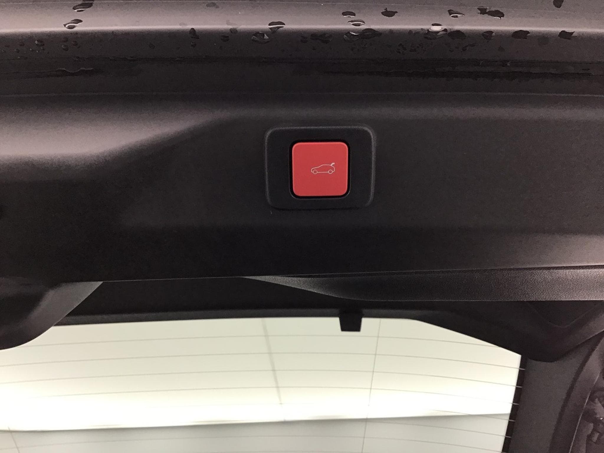 Peugeot 3008 1.2 Hybrid 145 E-DSC6 GT (2025) - Foto 22