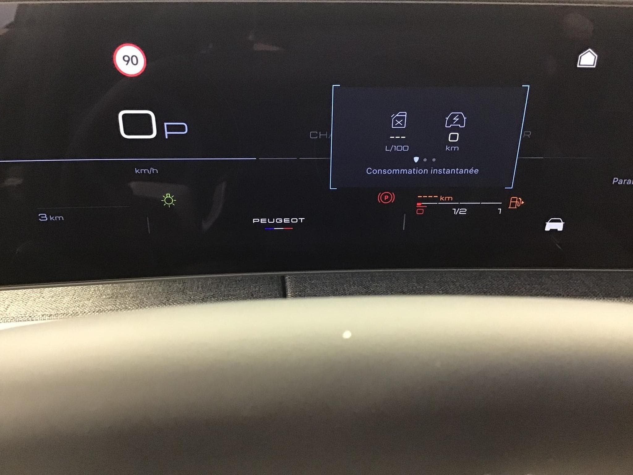 Peugeot 3008 1.2 Hybrid 145 E-DSC6 GT (2025) - Foto 8
